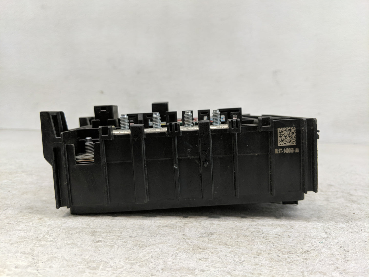 2020-2021 Ford Expedition Fusebox Fuse Box Panel Relay Module Fits Fits 2020 2021 OEM Used Auto Parts - Oemusedautoparts1.co