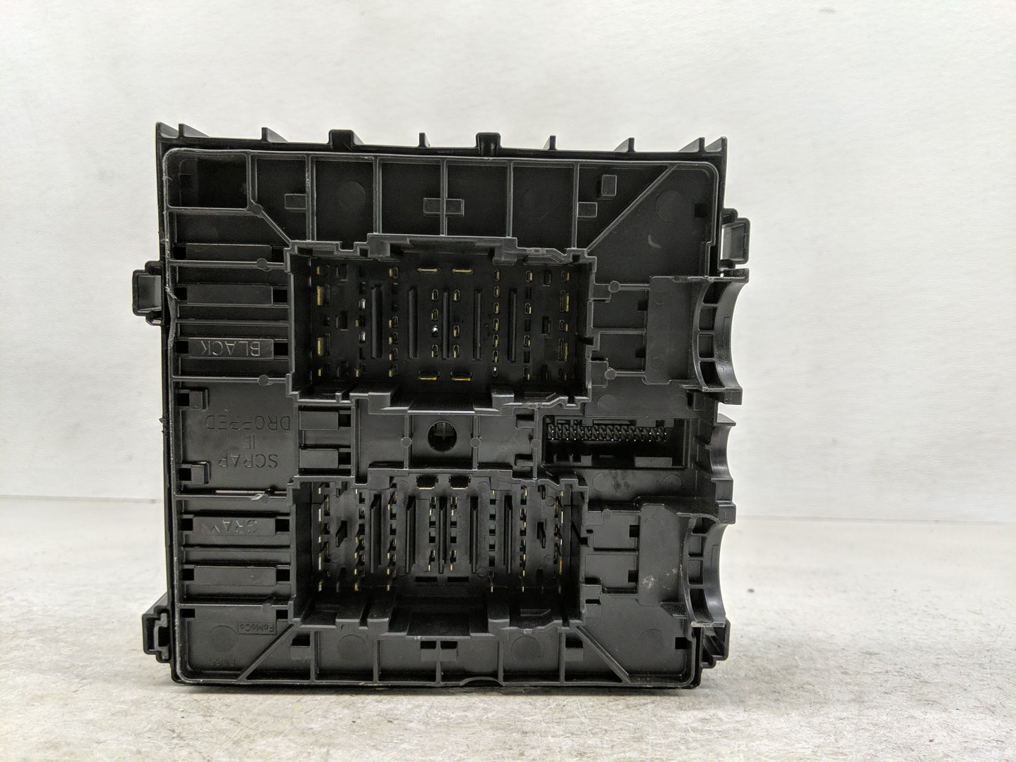 2020-2021 Ford Expedition Fusebox Fuse Box Panel Relay Module Fits Fits 2020 2021 OEM Used Auto Parts - Oemusedautoparts1.co