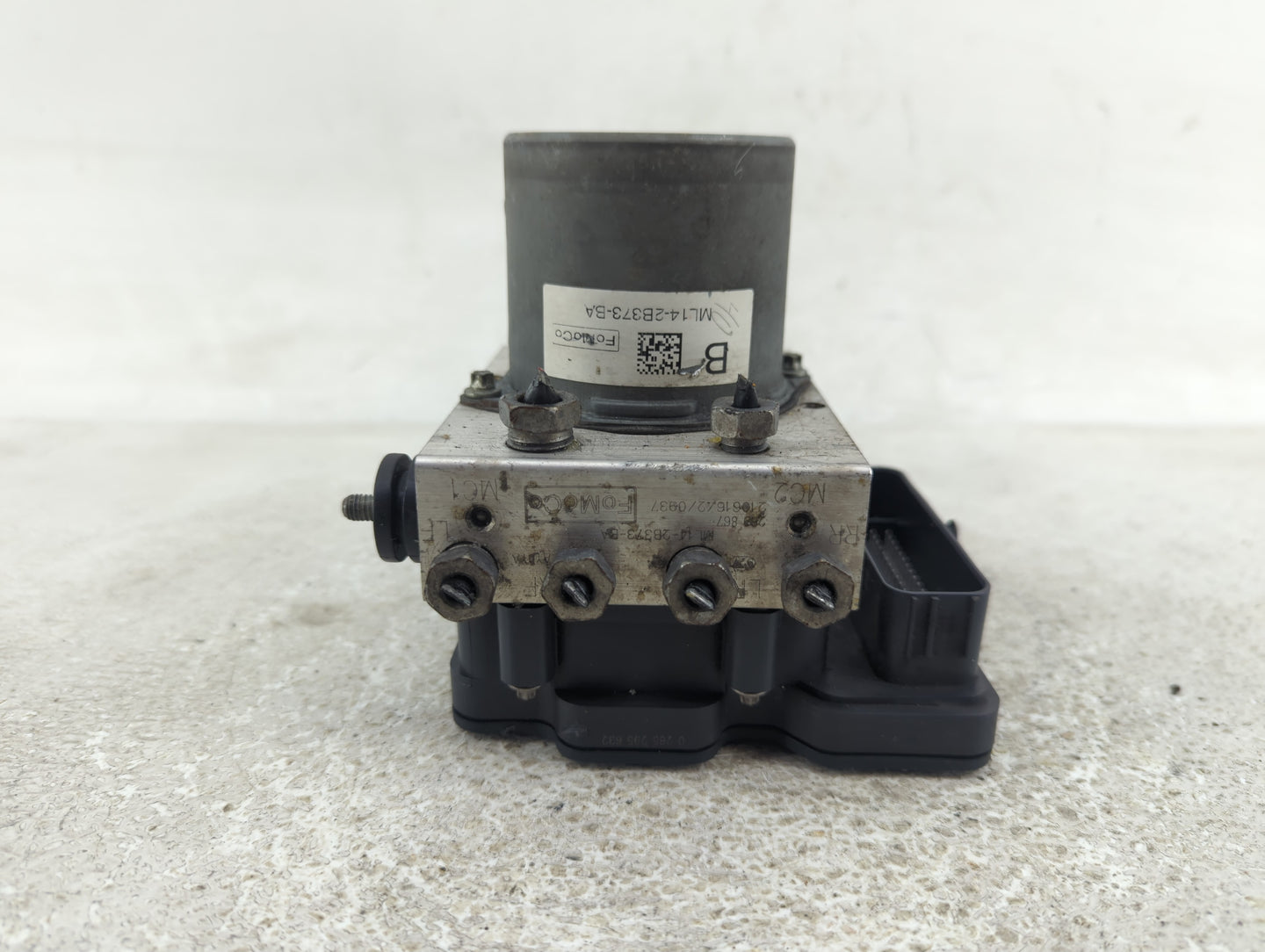 2021 Ford Expedition ABS Pump Control Module Replacement P/N:ML14-2B373-BA Fits OEM Used Auto Parts - Oemusedautoparts1.com
