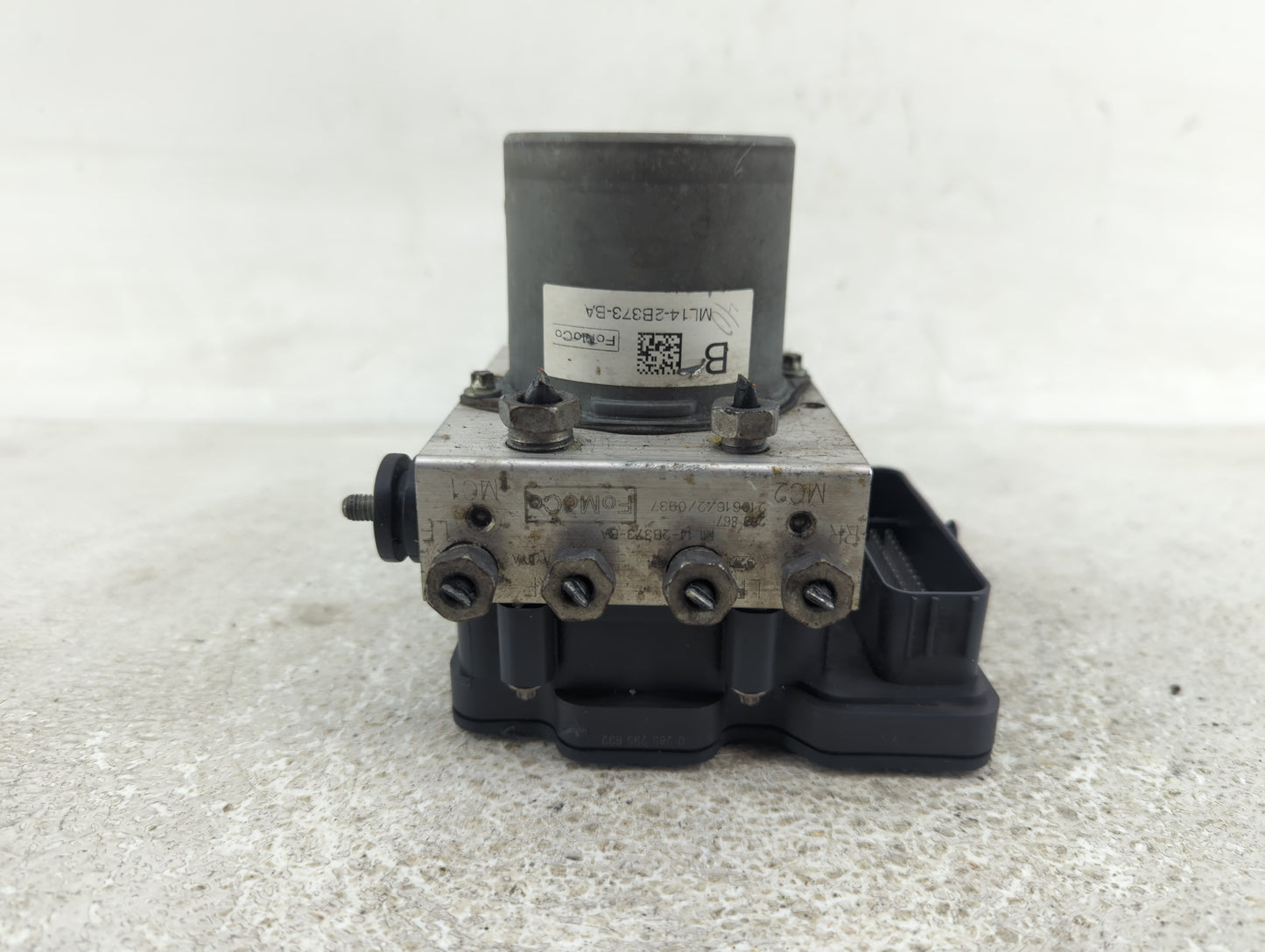 2021 Ford Expedition ABS Pump Control Module Replacement P/N:ML14-2B373-BA Fits OEM Used Auto Parts - Oemusedautoparts1.com