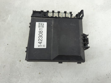 2020-2021 Ford Expedition Fusebox Fuse Box Panel Relay Module P/N:JU5T-14A003-EA Fits Fits 2020 2021 OEM Used Auto Parts - O