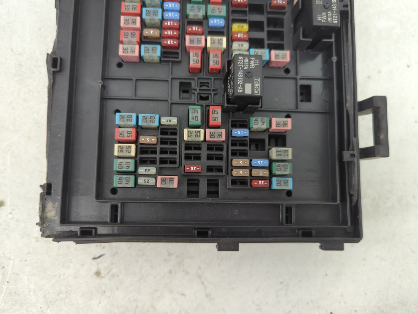 2020-2021 Ford Expedition Fusebox Fuse Box Panel Relay Module P/N:JU5T-14A003-EA Fits Fits 2020 2021 OEM Used Auto Parts - O