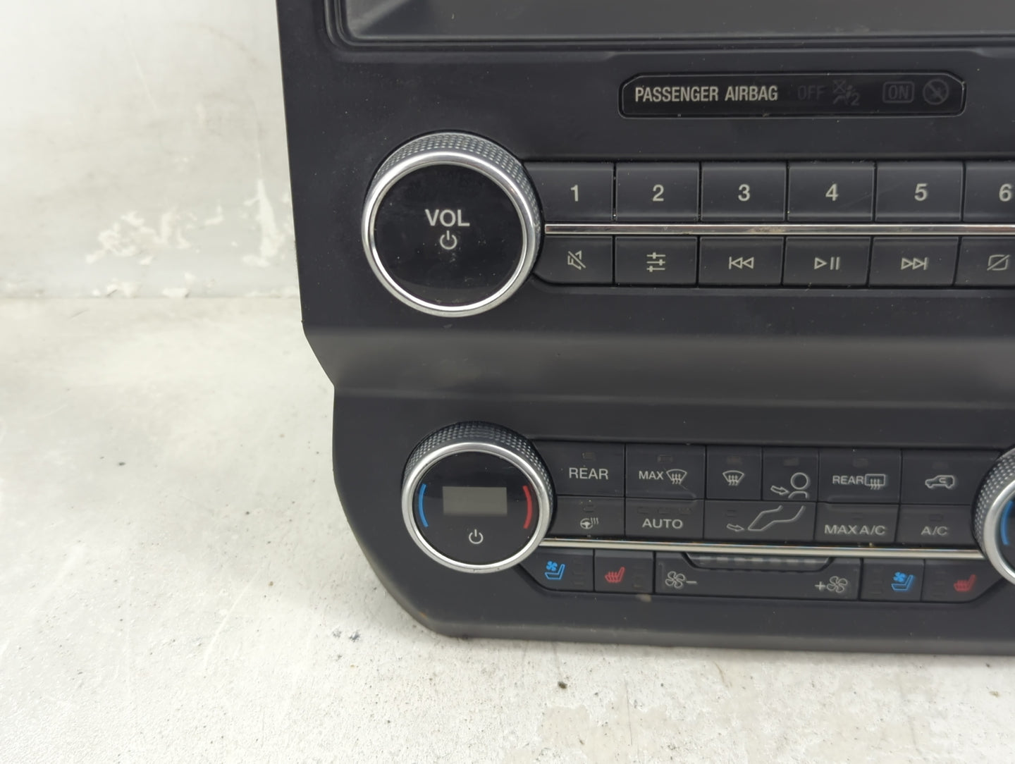 2020-2021 Ford Expedition Radio Control Panel - Oemusedautoparts1.com