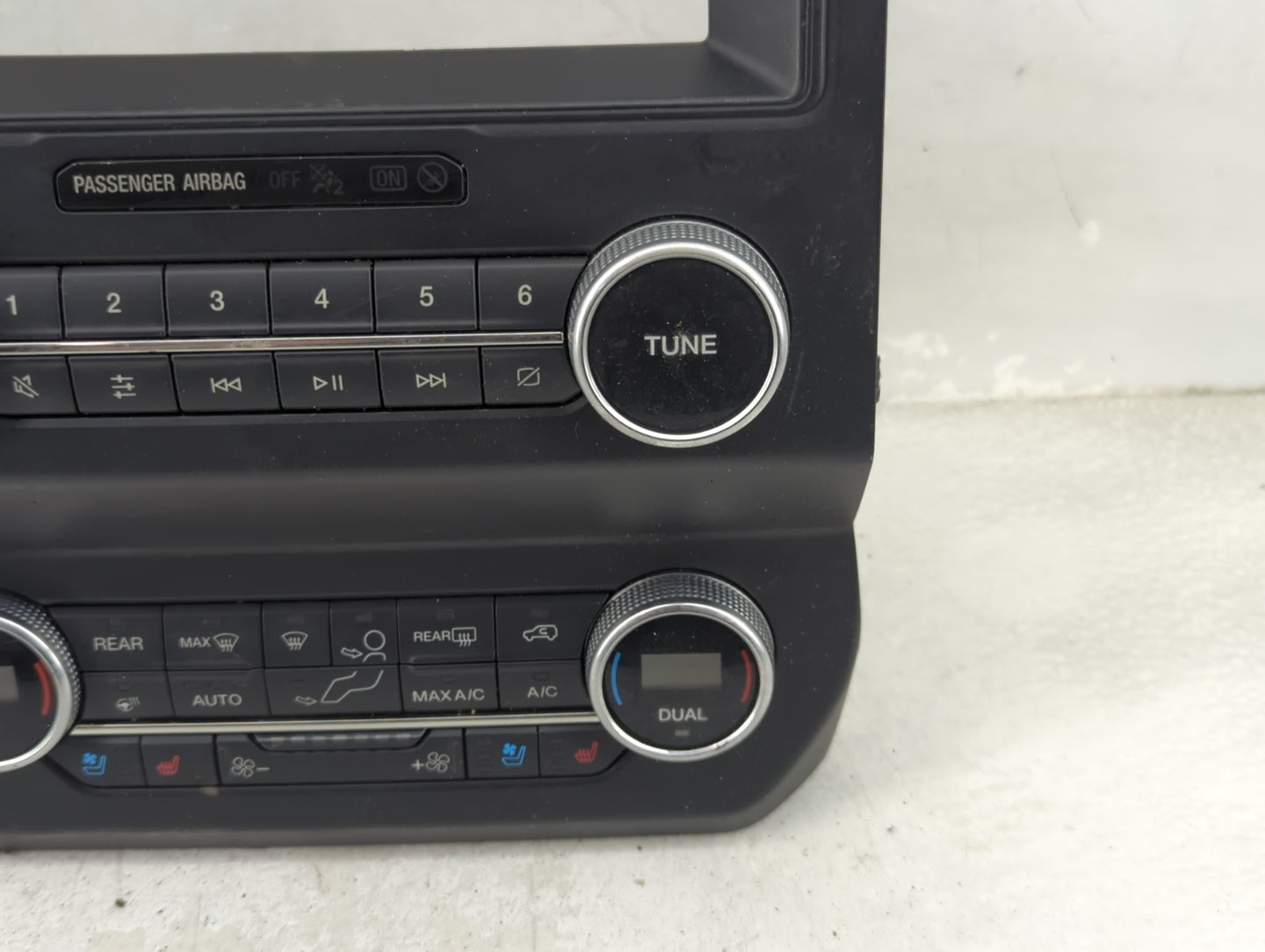 2020-2021 Ford Expedition Radio Control Panel - Oemusedautoparts1.com