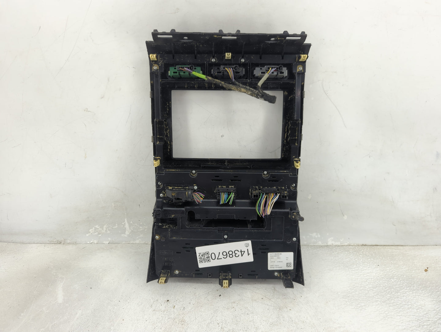 2020-2021 Ford Expedition Radio Control Panel - Oemusedautoparts1.com