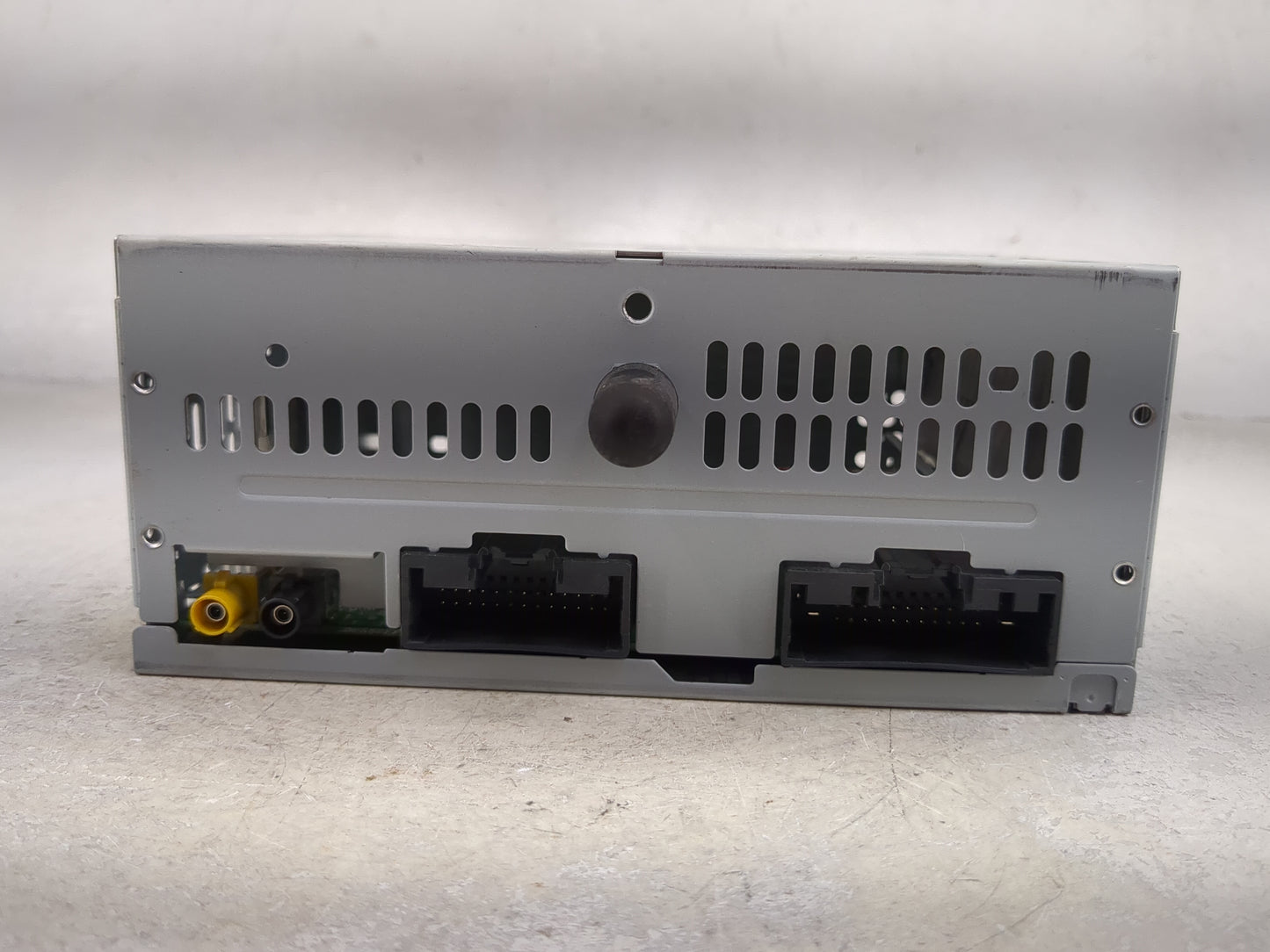2020-2021 Ford Expedition Radio AM FM Cd Player Receiver Replacement P/N:LL1T-18D832-BB RU-9760A-A Fits Fits 2020 2021 OEM U