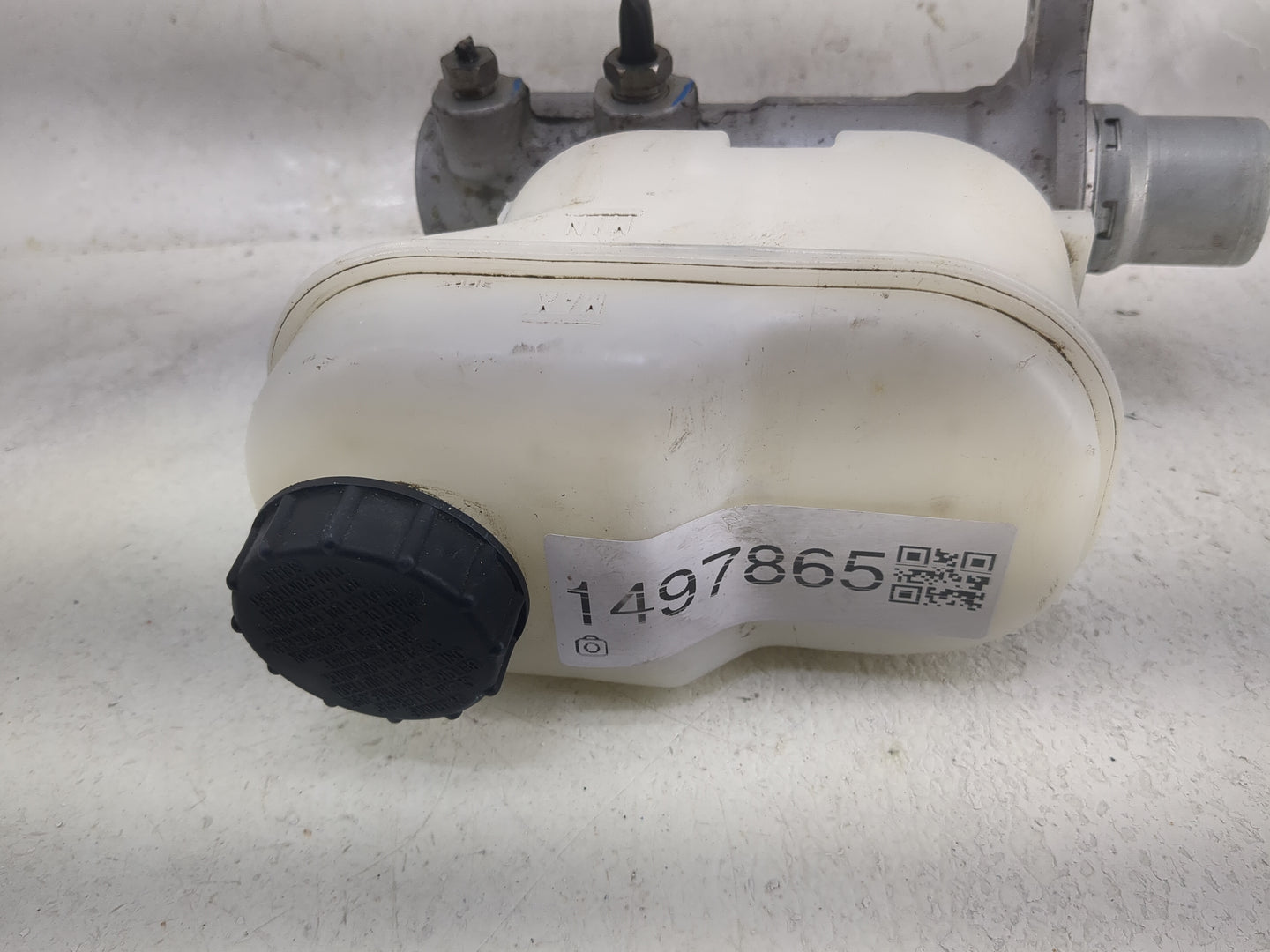 2018-2021 Ford Expedition Brake Master Cylinder 1497865 - Oemusedautoparts1.com