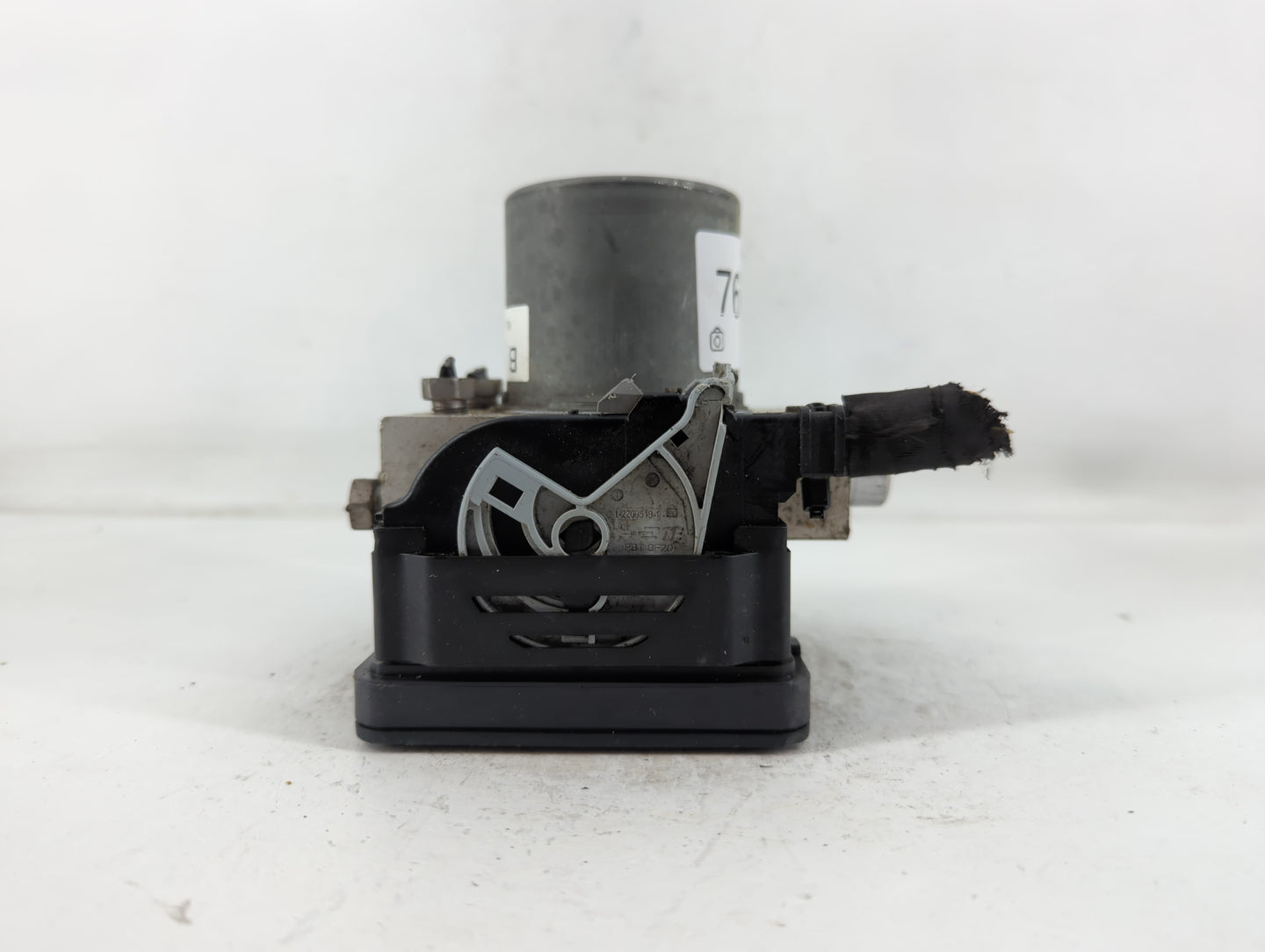 2021 Ford Expedition ABS Pump Control Module Replacement P/N:ML 14 2B373-BA Fits OEM Used Auto Parts - Oemusedautoparts1.com