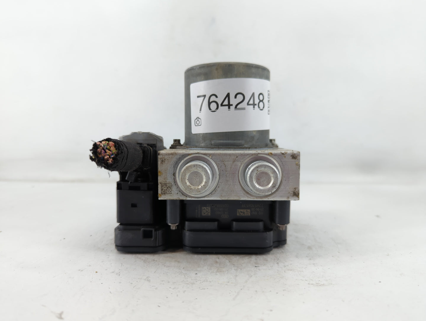 2021 Ford Expedition ABS Pump Control Module Replacement P/N:ML 14 2B373-BA Fits OEM Used Auto Parts - Oemusedautoparts1.com