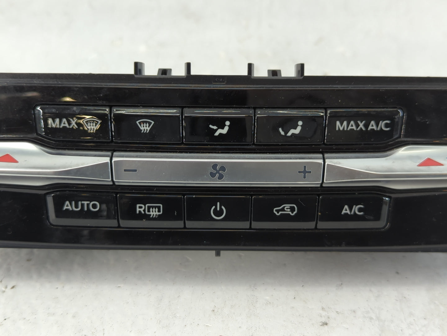 2021 Ford Explorer Climate Control Module Temperature AC/Heater Replacement P/N:LB5T-18C612-HG Fits OEM Used Auto Parts - Oe