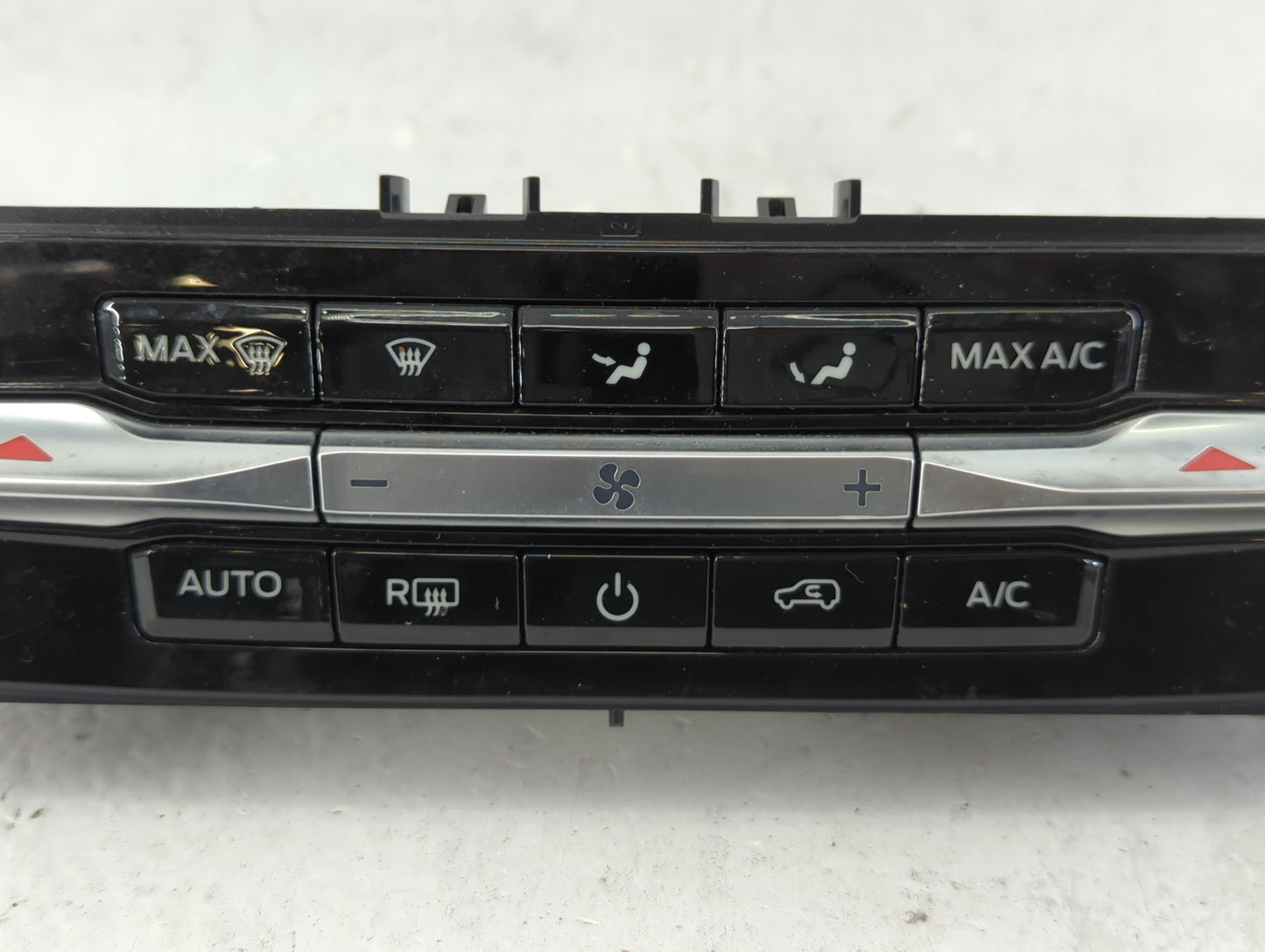 2021 Ford Explorer Climate Control Module Temperature AC/Heater Replacement P/N:LB5T-18C612-HG Fits OEM Used Auto Parts - Oe