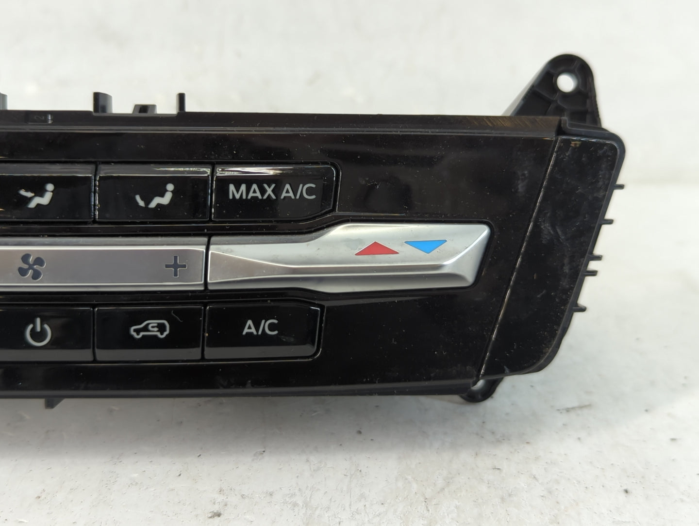 2021 Ford Explorer Climate Control Module Temperature AC/Heater Replacement P/N:LB5T-18C612-HG Fits OEM Used Auto Parts - Oe