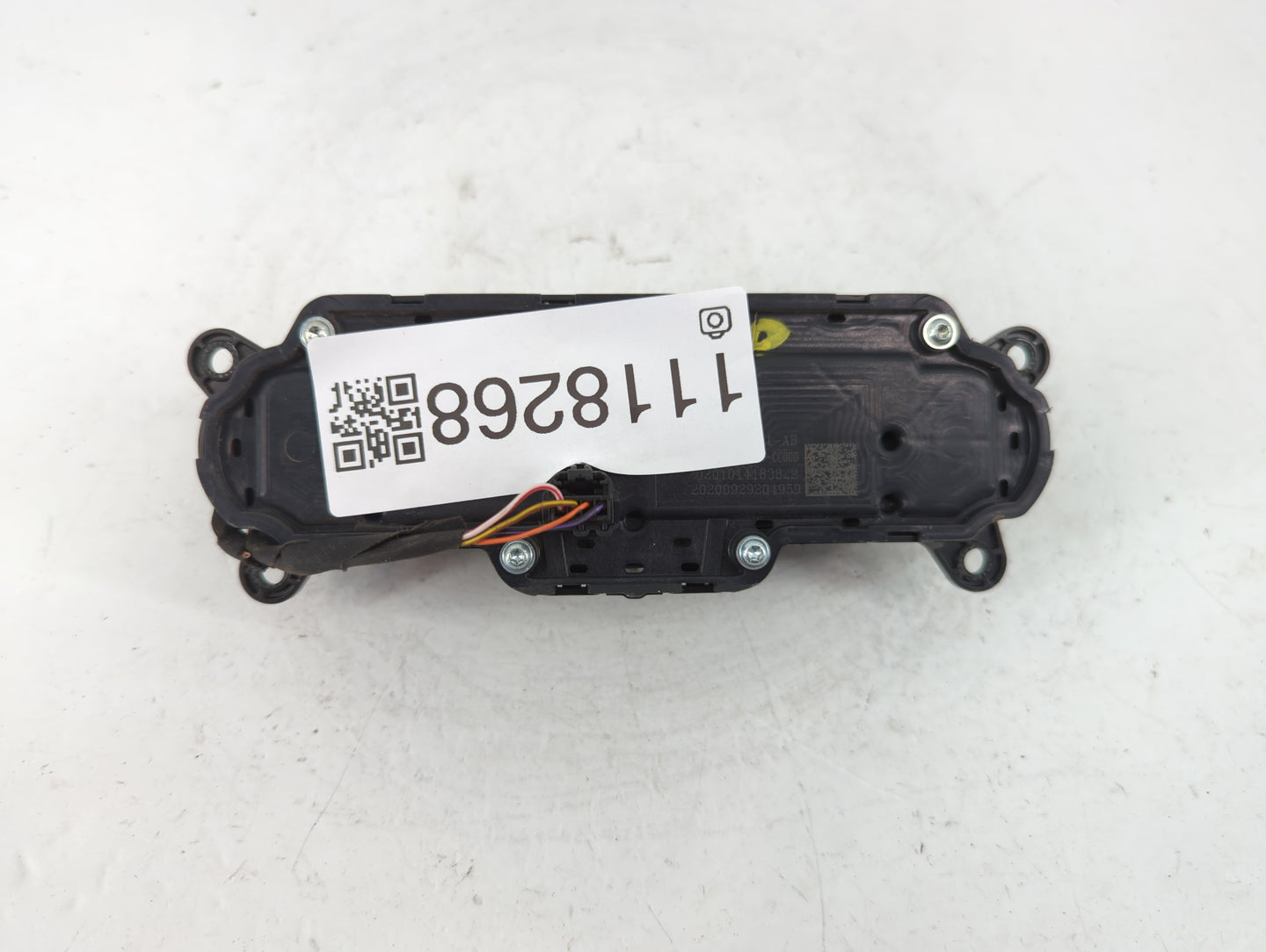 2021 Ford Explorer Radio AM FM Cd Player Receiver Replacement P/N:KT1T-18K811-AB Fits OEM Used Auto Parts - Oemusedautoparts