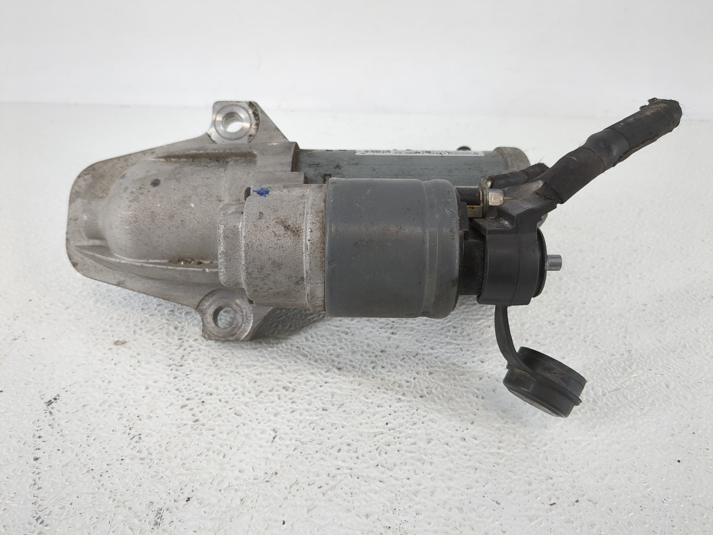 2020-2022 Ford Explorer Car Starter Motor Solenoid OEM P/N:L1MT-11000-AC Fits Fits 2020 2021 2022 OEM Used Auto Parts - Oemu