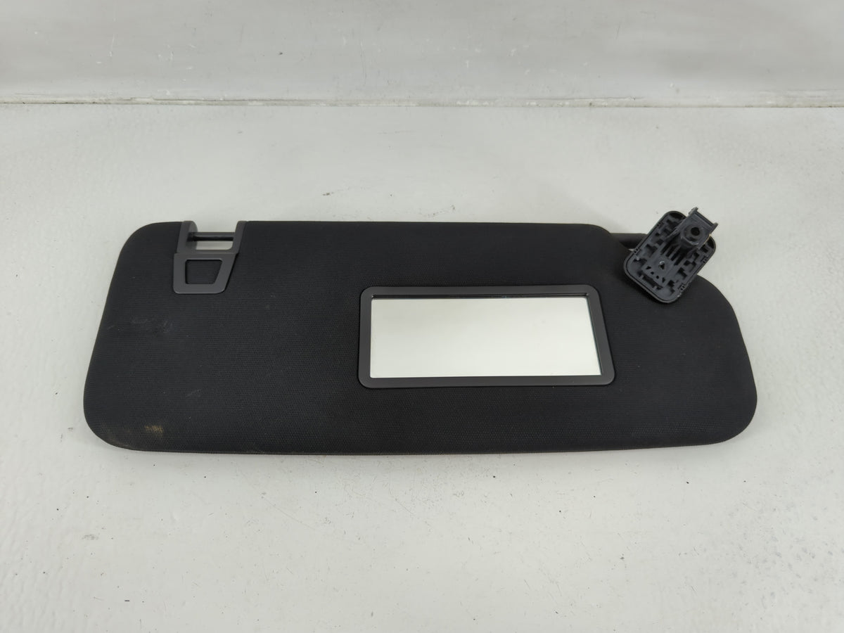 2020 Ford Explorer Sun Visor Shade Replacement Passenger Right Mirror Fits OEM Used Auto Parts - Oemusedautoparts1.com