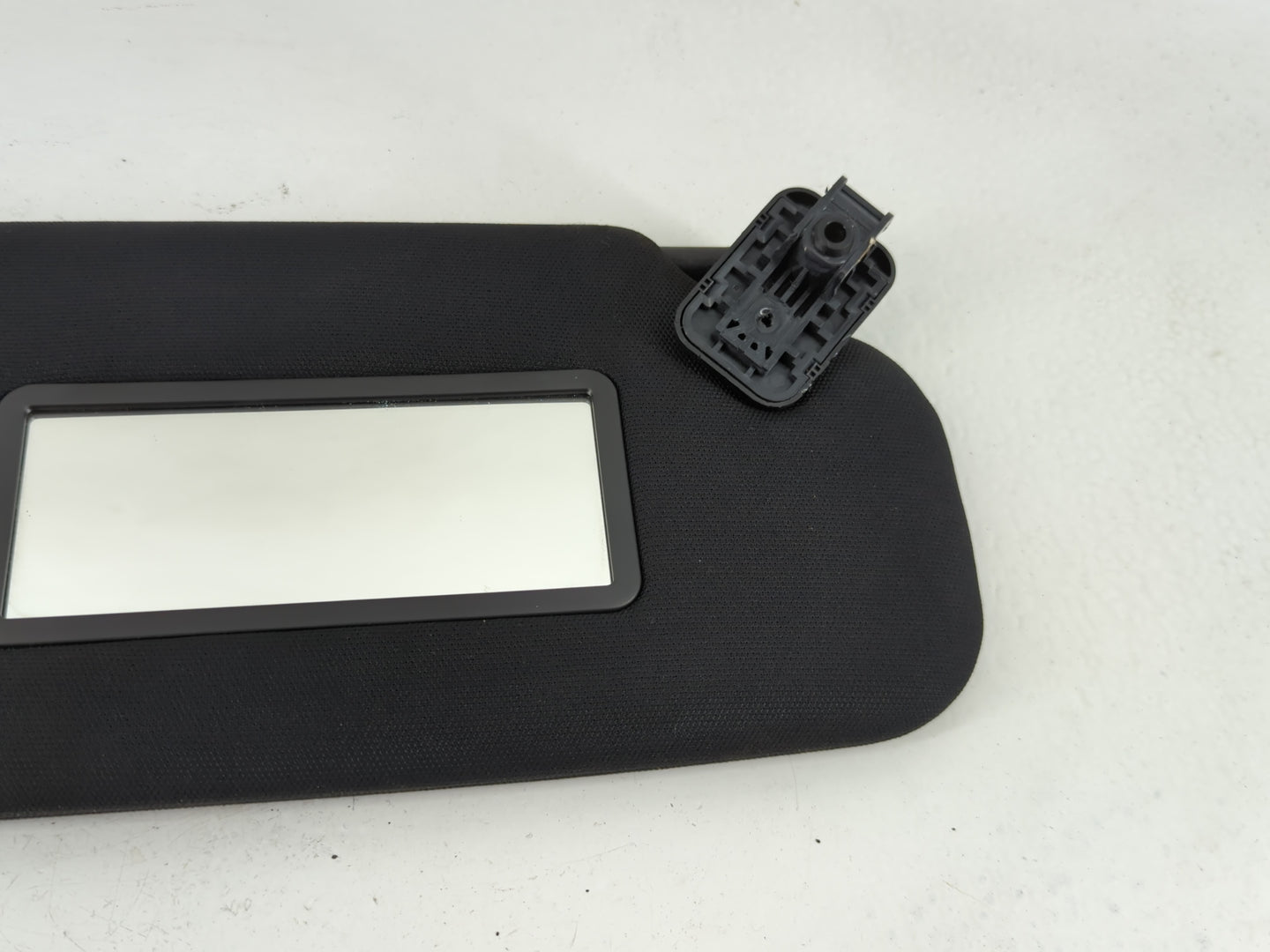2021 Ford Explorer Sun Visor Shade Replacement Passenger Right Mirror Fits OEM Used Auto Parts - Oemusedautoparts1.com