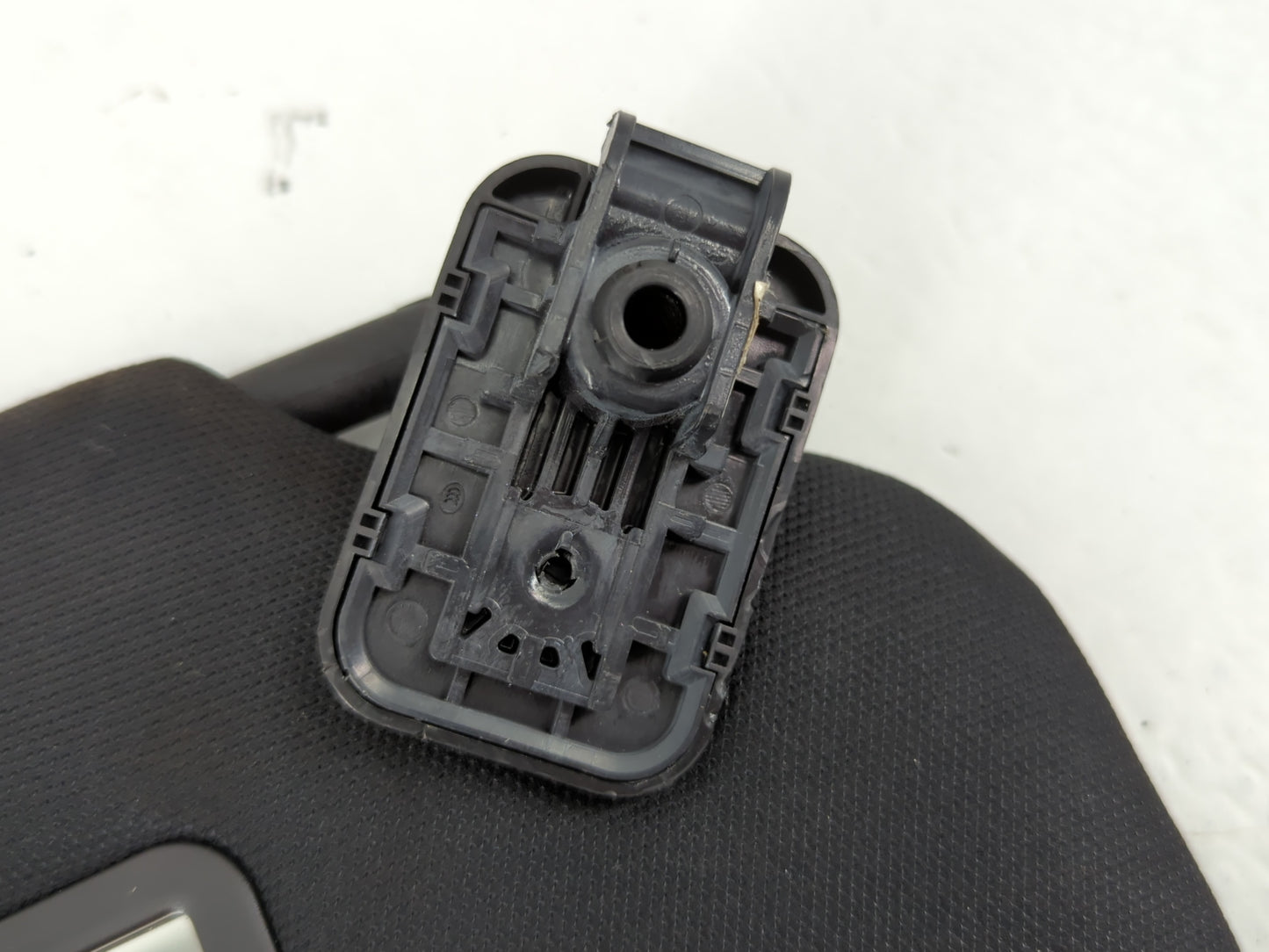2021 Ford Explorer Sun Visor Shade Replacement Passenger Right Mirror Fits OEM Used Auto Parts - Oemusedautoparts1.com