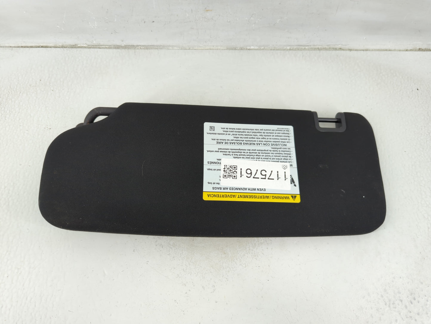 2021 Ford Explorer Sun Visor Shade Replacement Passenger Right Mirror Fits OEM Used Auto Parts - Oemusedautoparts1.com