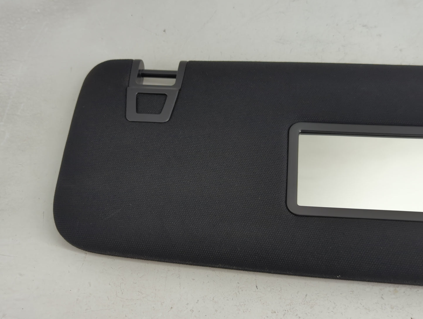 2021 Ford Explorer Sun Visor Shade Replacement Driver Left Mirror Fits OEM Used Auto Parts - Oemusedautoparts1.com