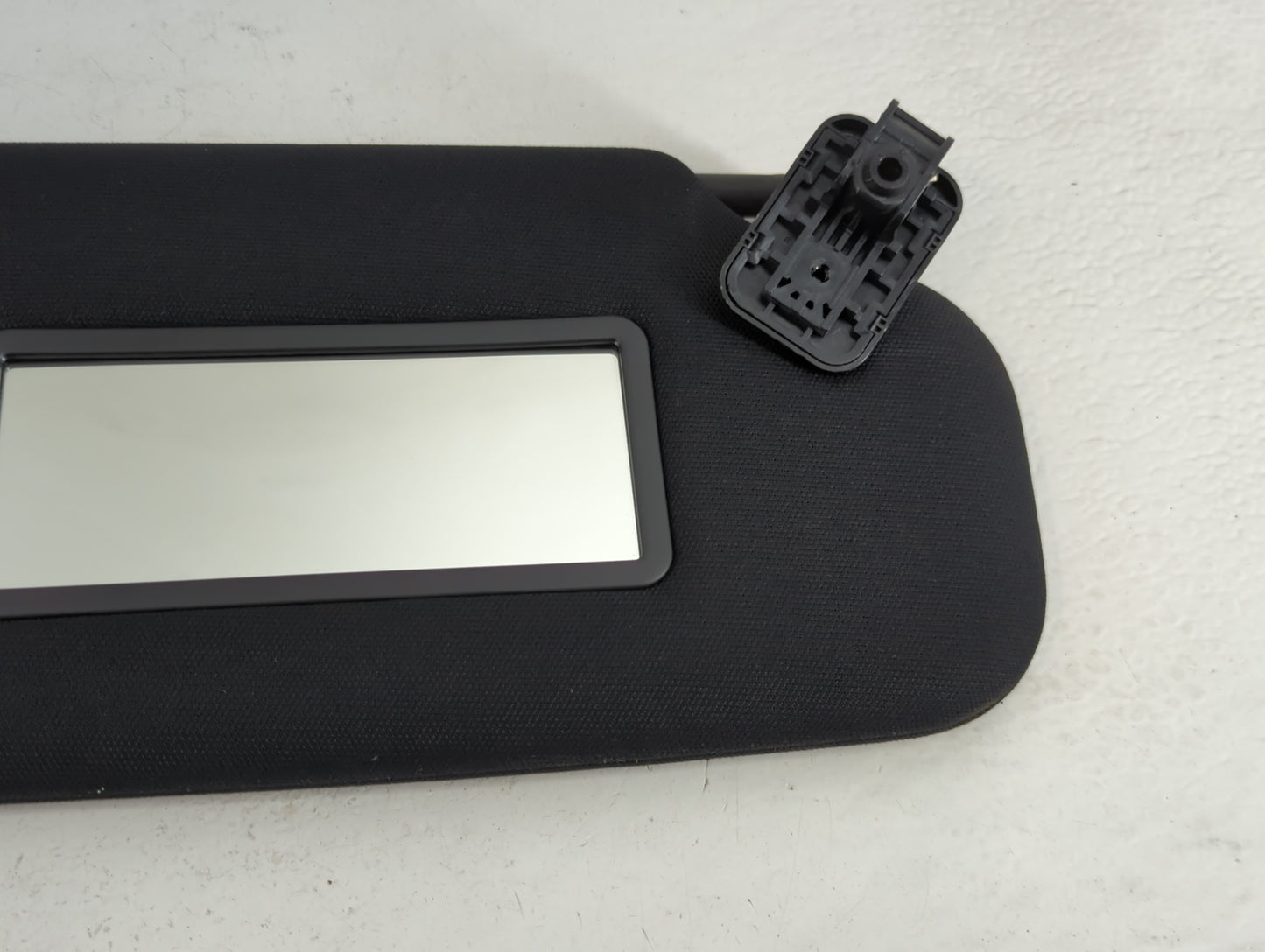 2021 Ford Explorer Sun Visor Shade Replacement Driver Left Mirror Fits OEM Used Auto Parts - Oemusedautoparts1.com
