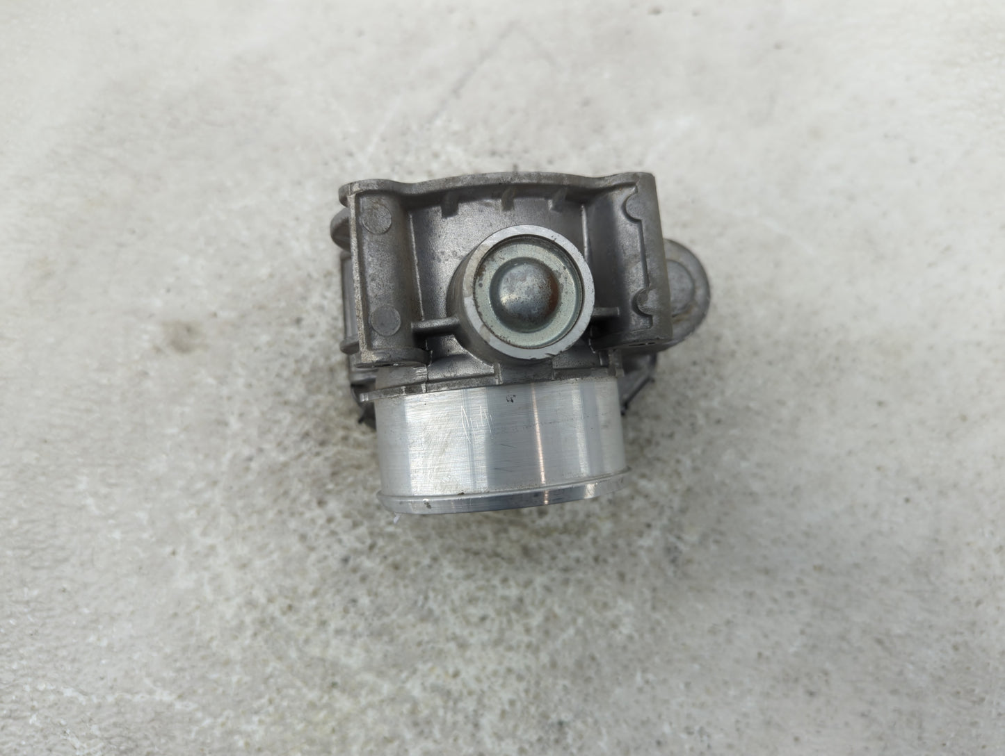 2020-2022 Ford Explorer Throttle Body P/N:JT4E 9F991 AA Fits Fits 2018 2019 2020 2021 2022 OEM Used Auto Parts - Oemusedauto