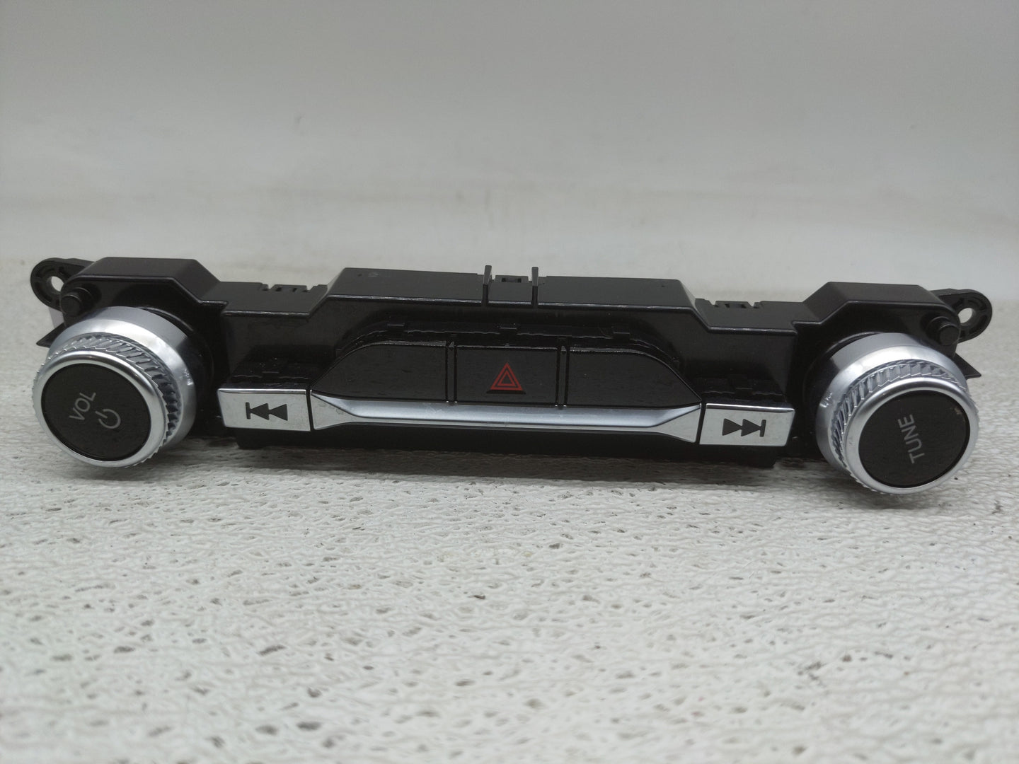 2021 Ford Explorer Radio Control Panel - Oemusedautoparts1.com