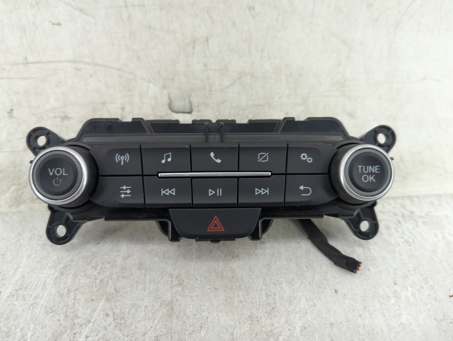 2021 Ford Explorer Radio Control Panel 1420233 - Oemusedautoparts1.com