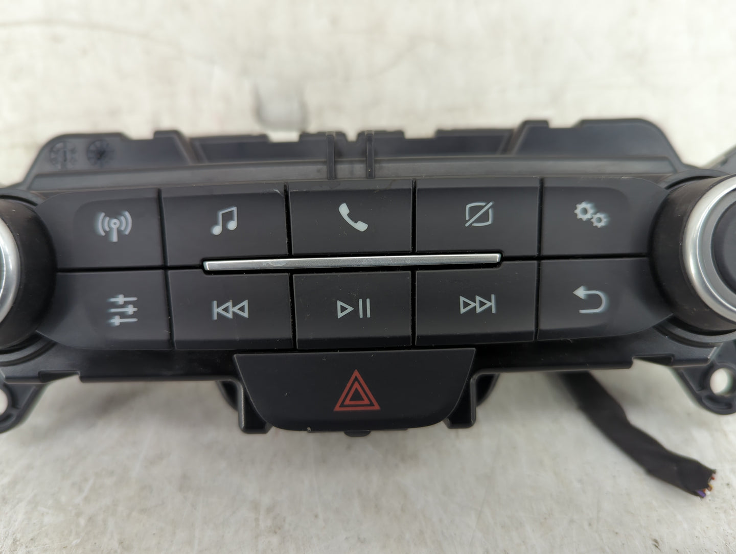 2021 Ford Explorer Radio Control Panel 1420233 - Oemusedautoparts1.com