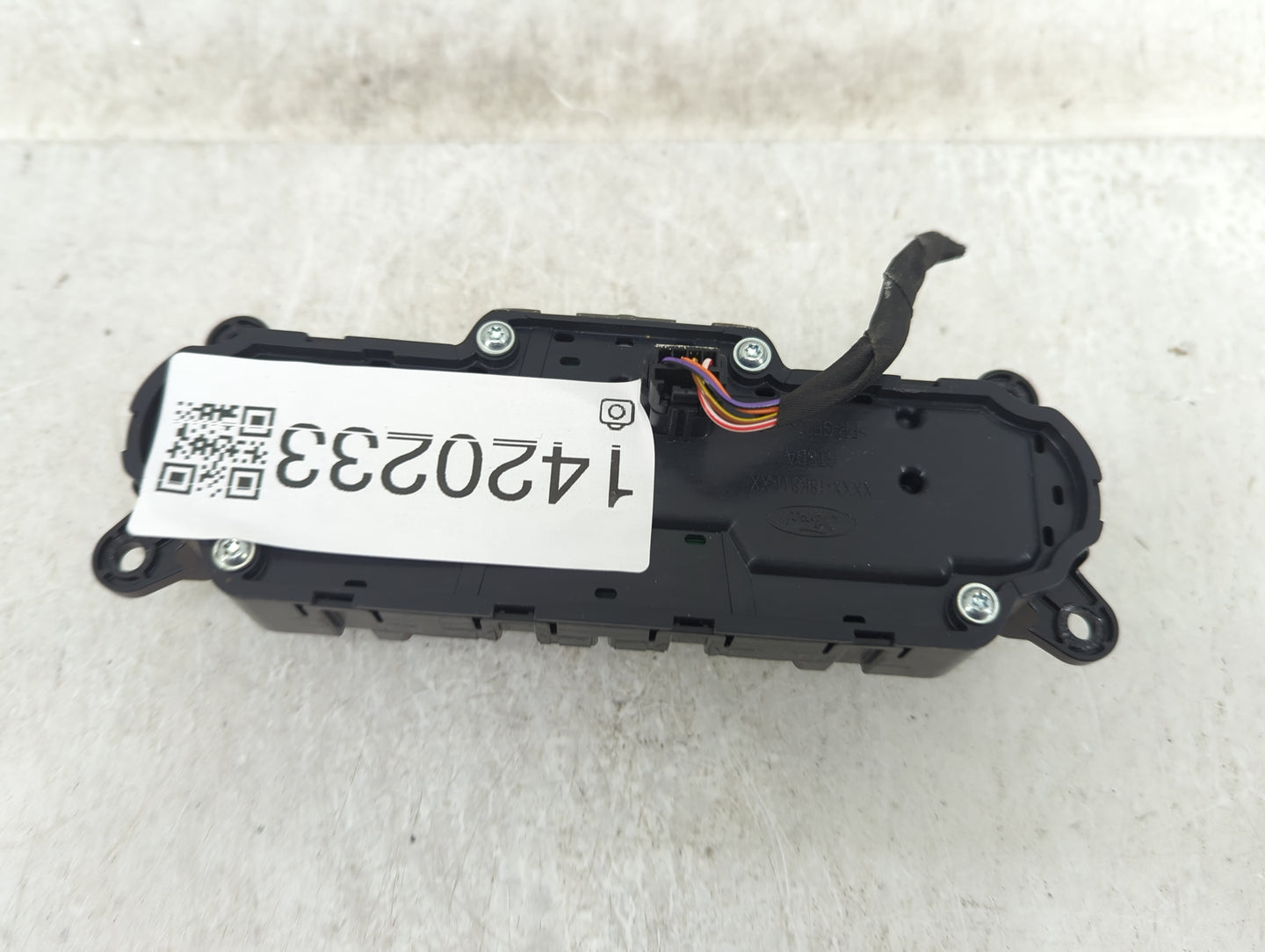 2021 Ford Explorer Radio Control Panel 1420233 - Oemusedautoparts1.com