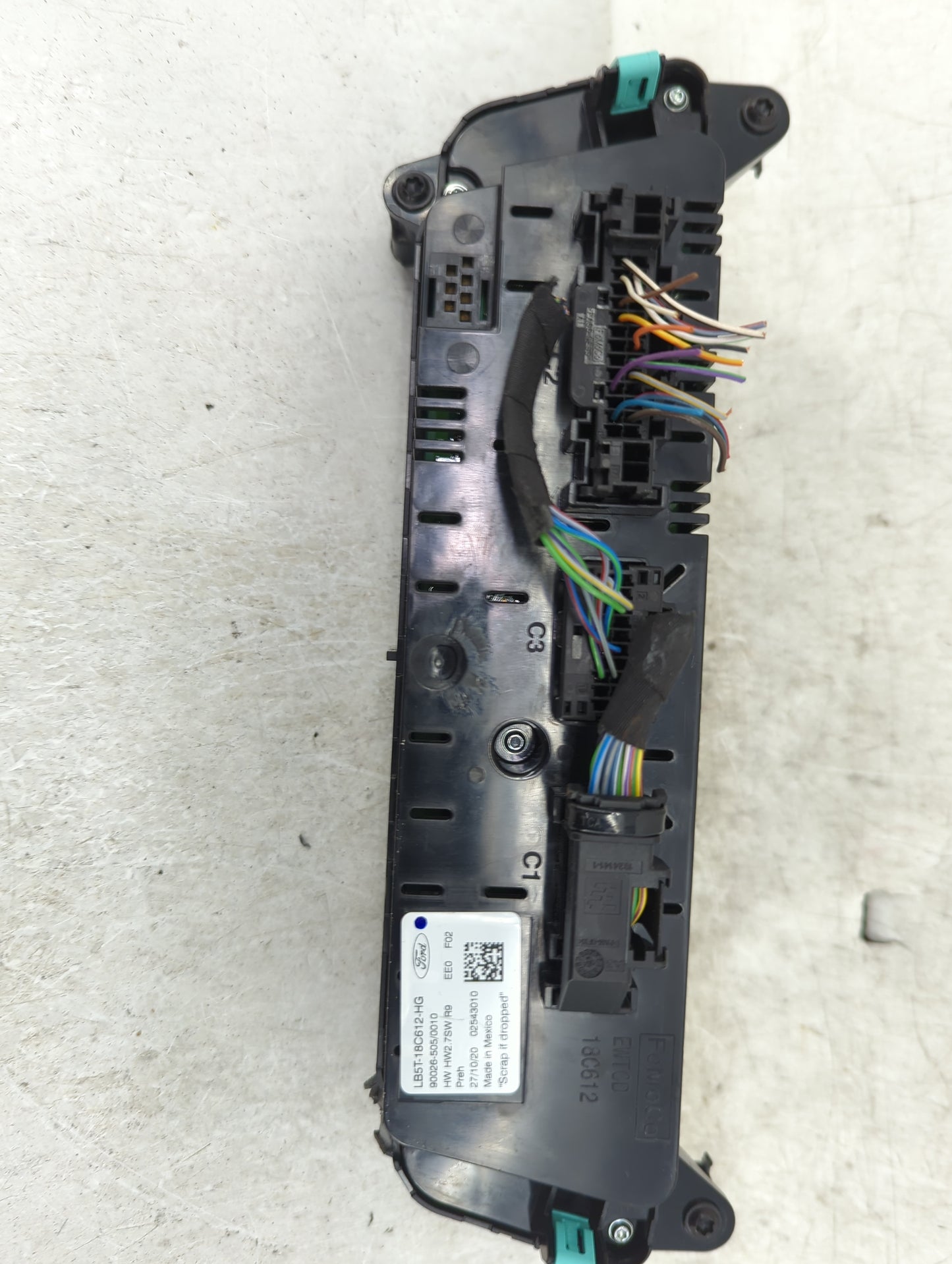 2021 Ford Explorer Climate Control Module Temperature AC/Heater Replacement P/N:LB5T-18C612-HG Fits OEM Used Auto Parts - Oe
