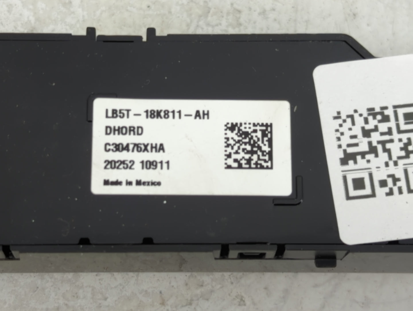 2021 Ford Explorer Radio Control Panel - Oemusedautoparts1.com