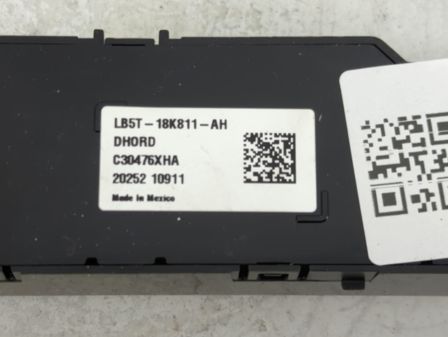 2021 Ford Explorer Radio Control Panel - Oemusedautoparts1.com