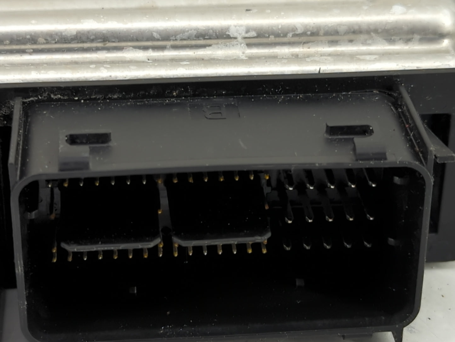 2021-2022 Ford Explorer PCM Engine Control Computer ECU ECM PCU OEM P/N:MB5A-12A650-ANB LB5A-12B684-DSA Fits Fits 2021 2022 