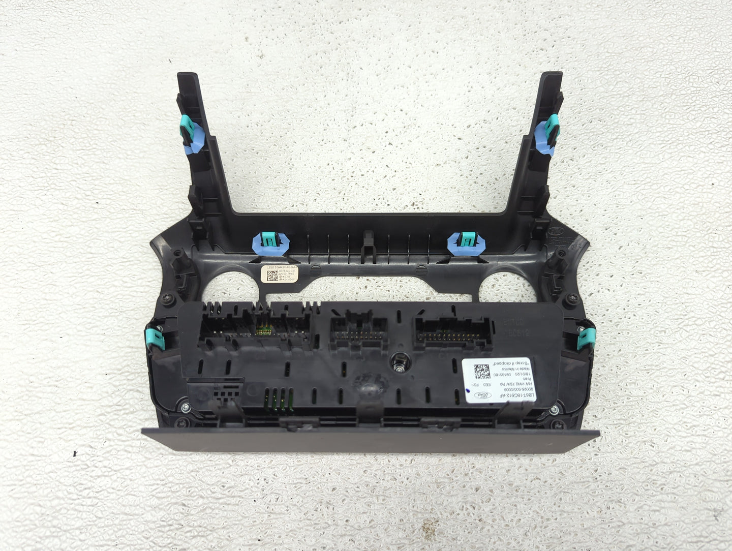 2021 Ford Explorer Climate Control Module Temperature AC/Heater Replacement P/N:LB5T-18C612-AF LB5T-18K811-AH Fits OEM Used 