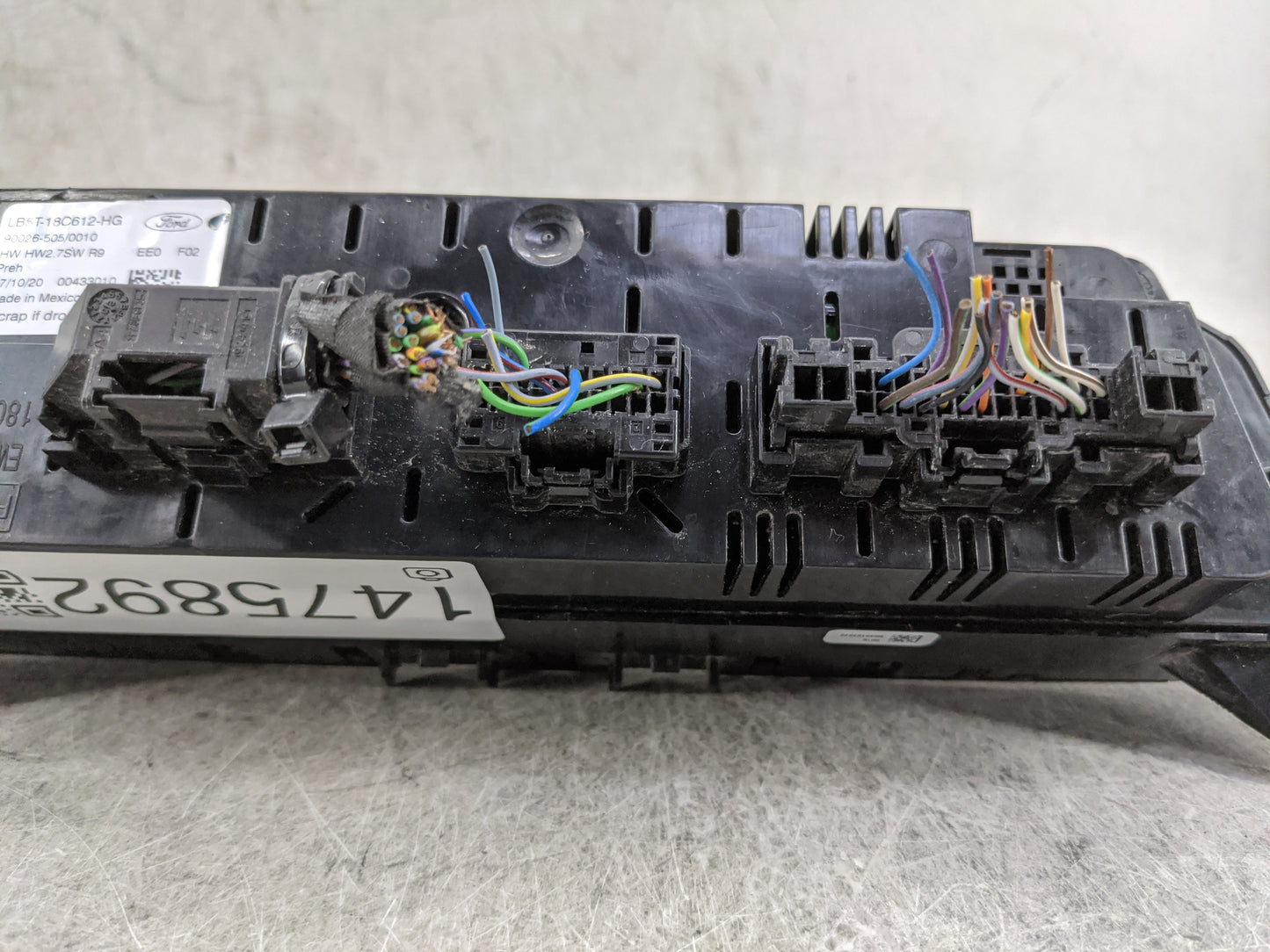 2021 Ford Explorer Climate Control Module Temperature AC/Heater Replacement P/N:LB5T-18C612-HG Fits OEM Used Auto Parts - Oe