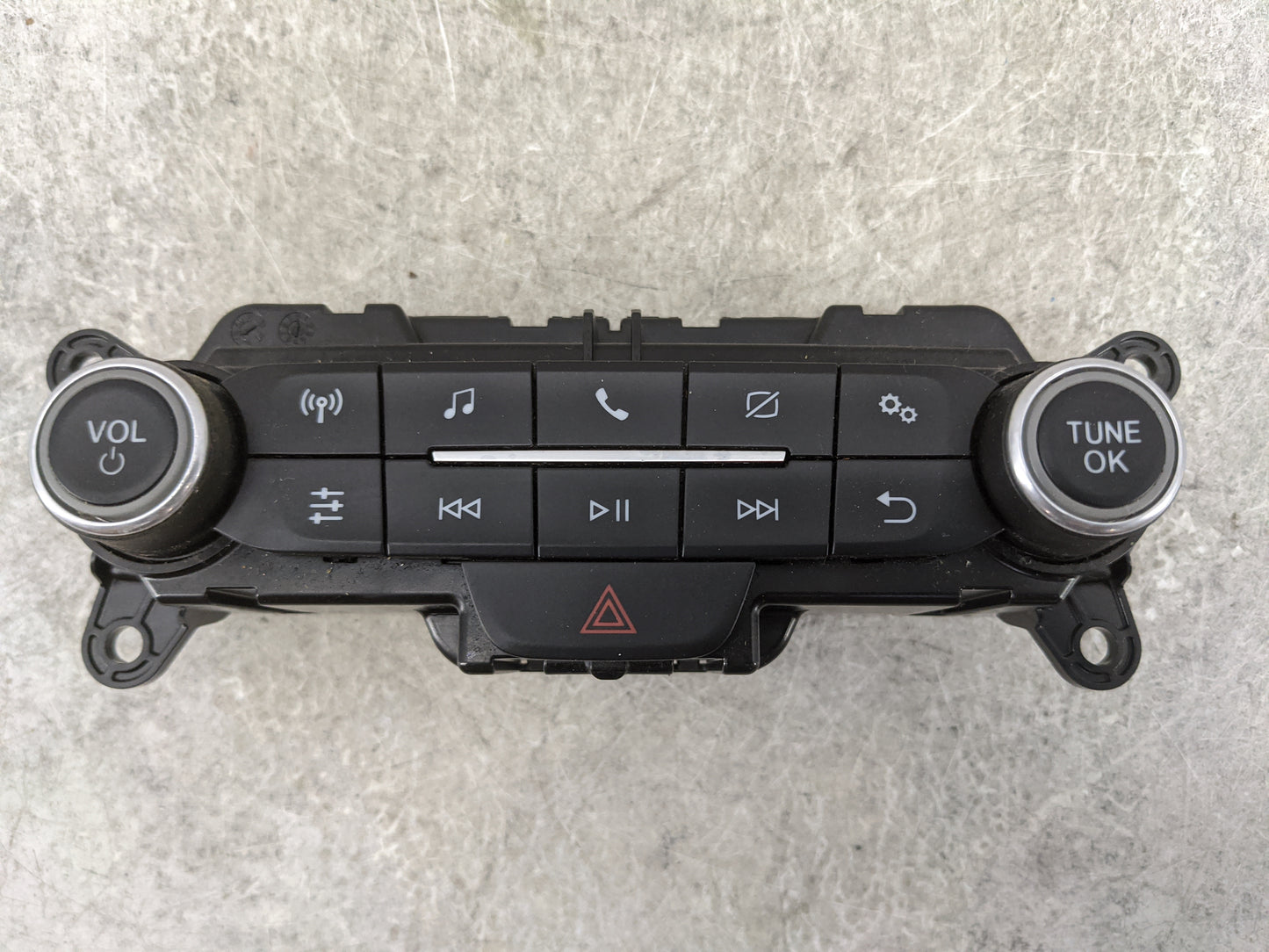 2021 Ford Explorer Radio Control Panel 1476447 - Oemusedautoparts1.com