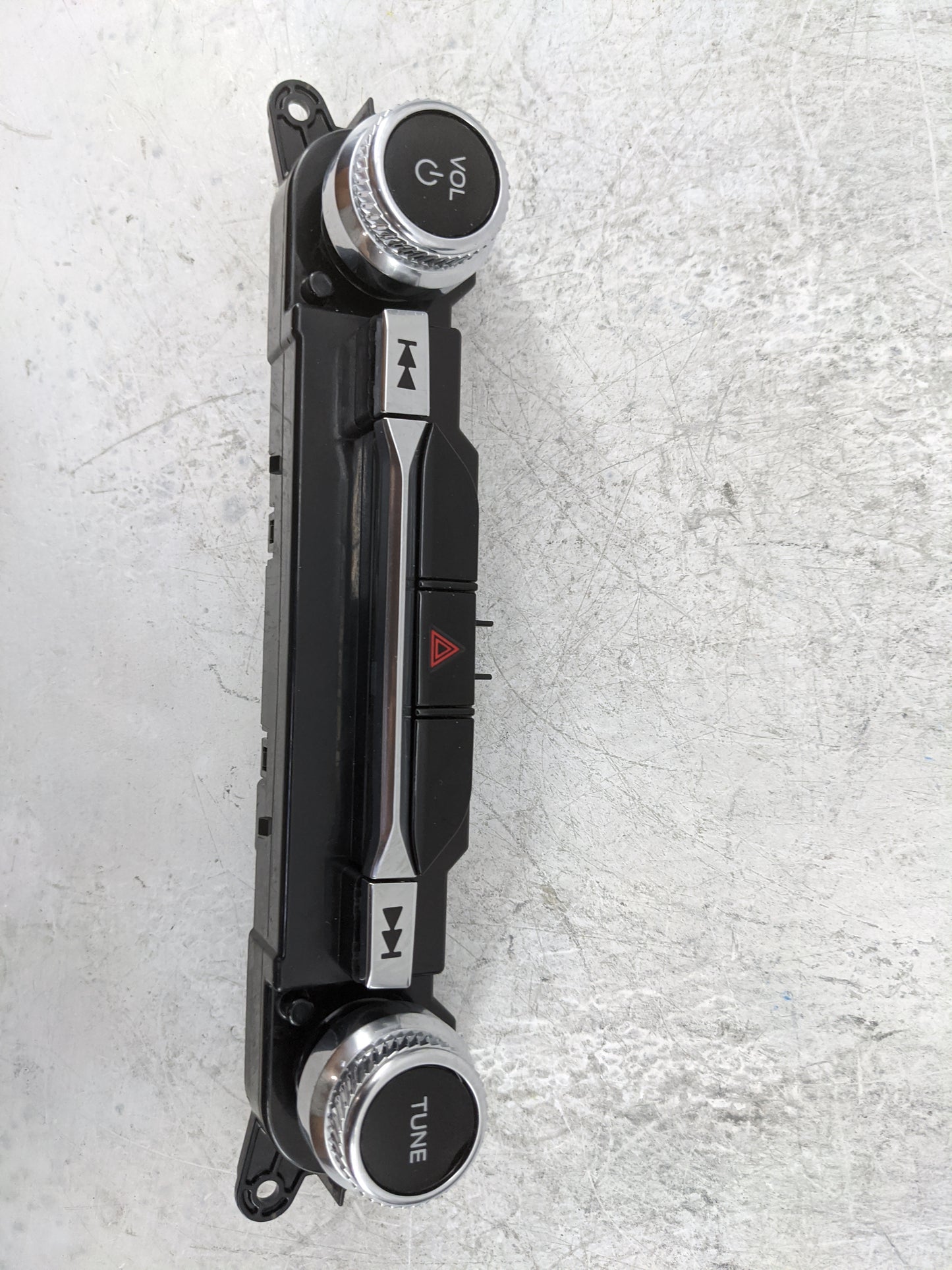 2021 Ford Explorer Radio Control Panel 1478163 - Oemusedautoparts1.com