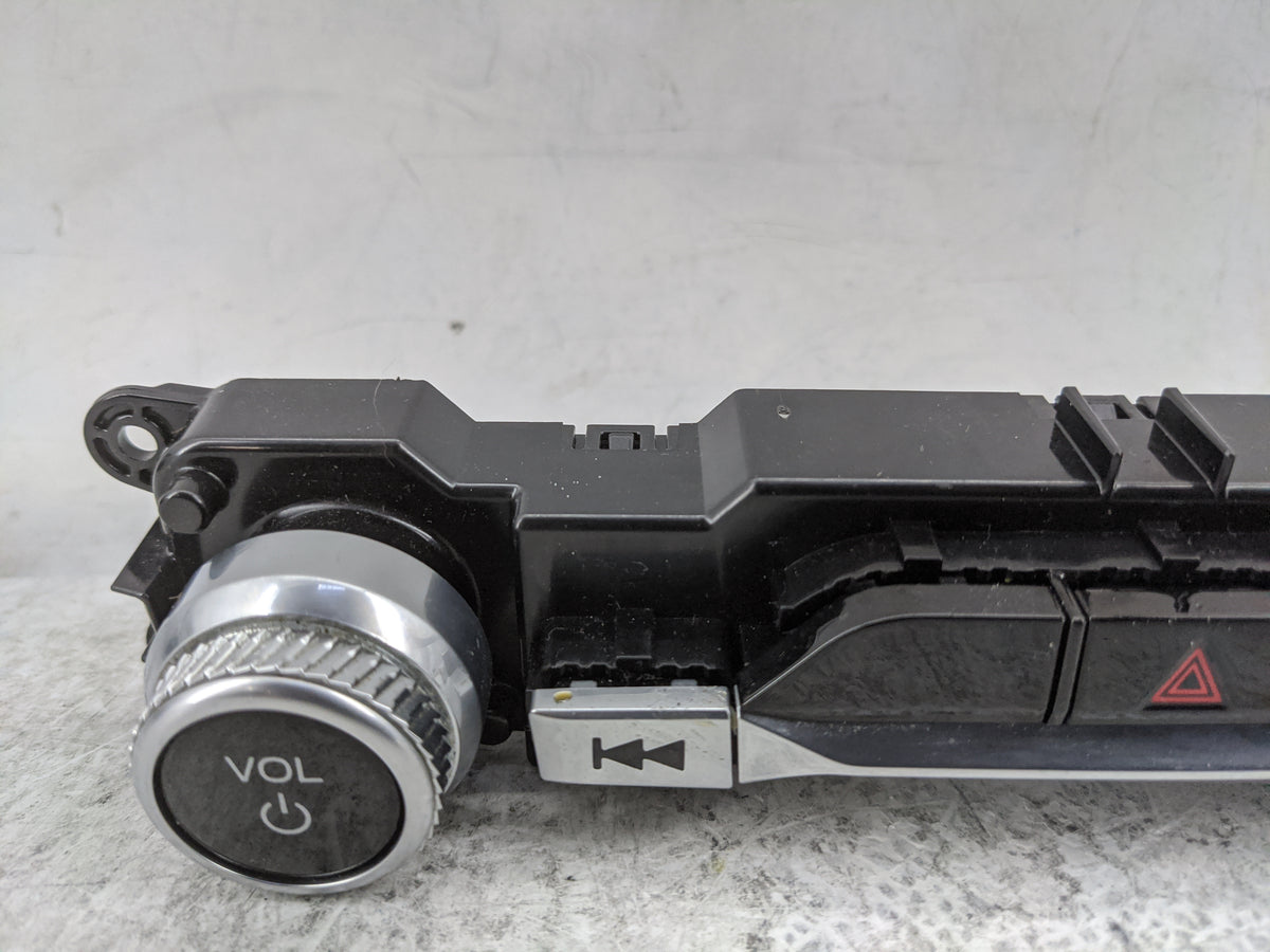 2021 Ford Explorer Radio AM FM Cd Player Receiver Replacement P/N:LB5T-18K811-AH Fits OEM Used Auto Parts - Oemusedautoparts