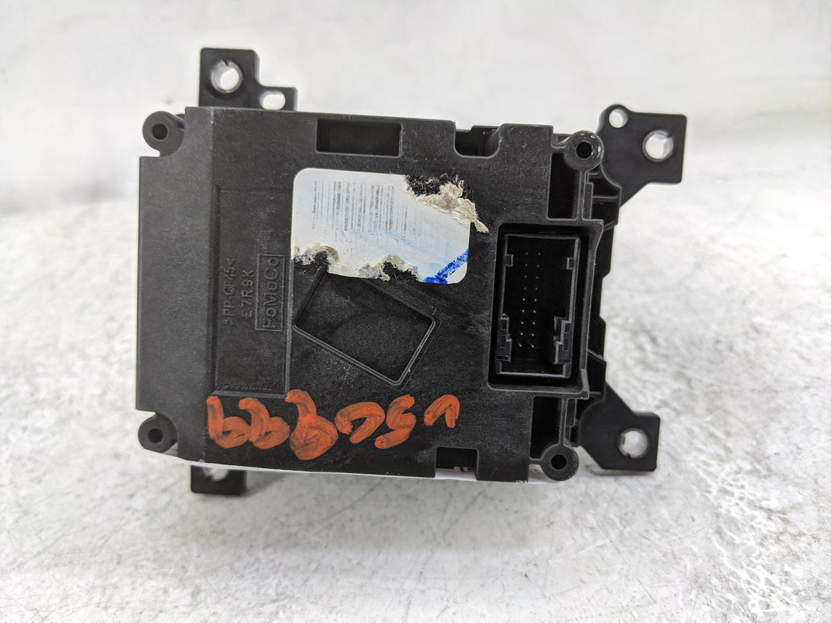 2021 Ford Explorer Floor Console Assembly Shifter 1478595 - Oemusedautoparts1.com