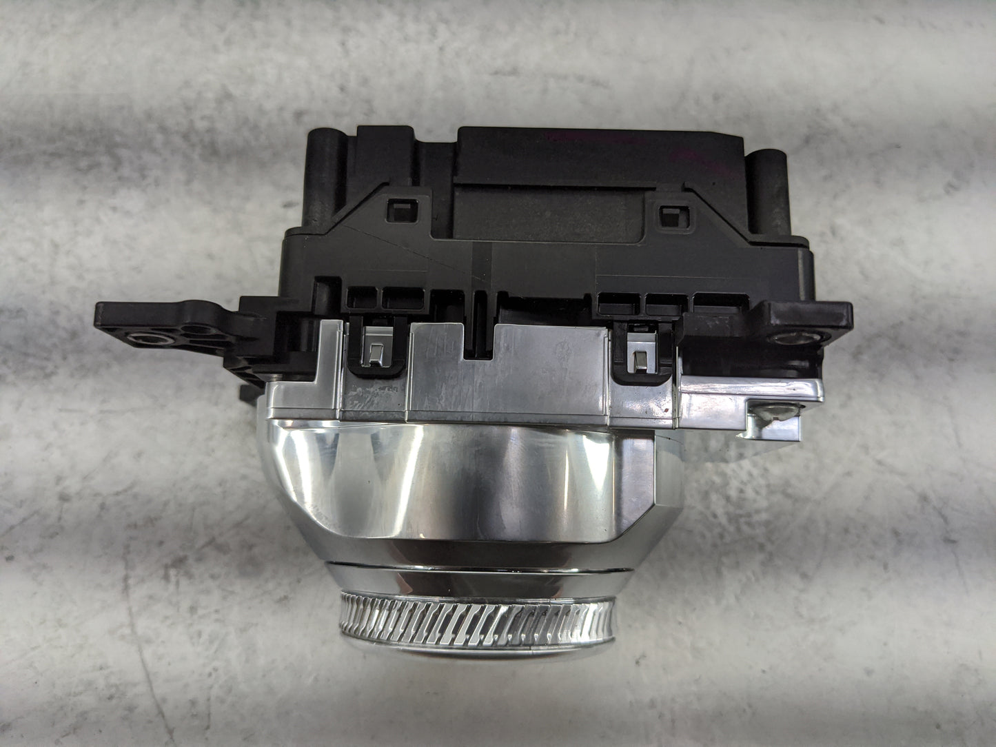 2021 Ford Explorer Floor Console Assembly Shifter 1478595 - Oemusedautoparts1.com