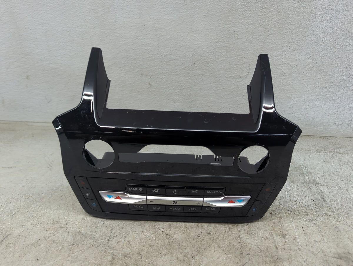 2021 Ford Explorer Climate Control Module Temperature AC/Heater Replacement P/N:LB5T-18C612-EG Fits OEM Used Auto Parts - Oe