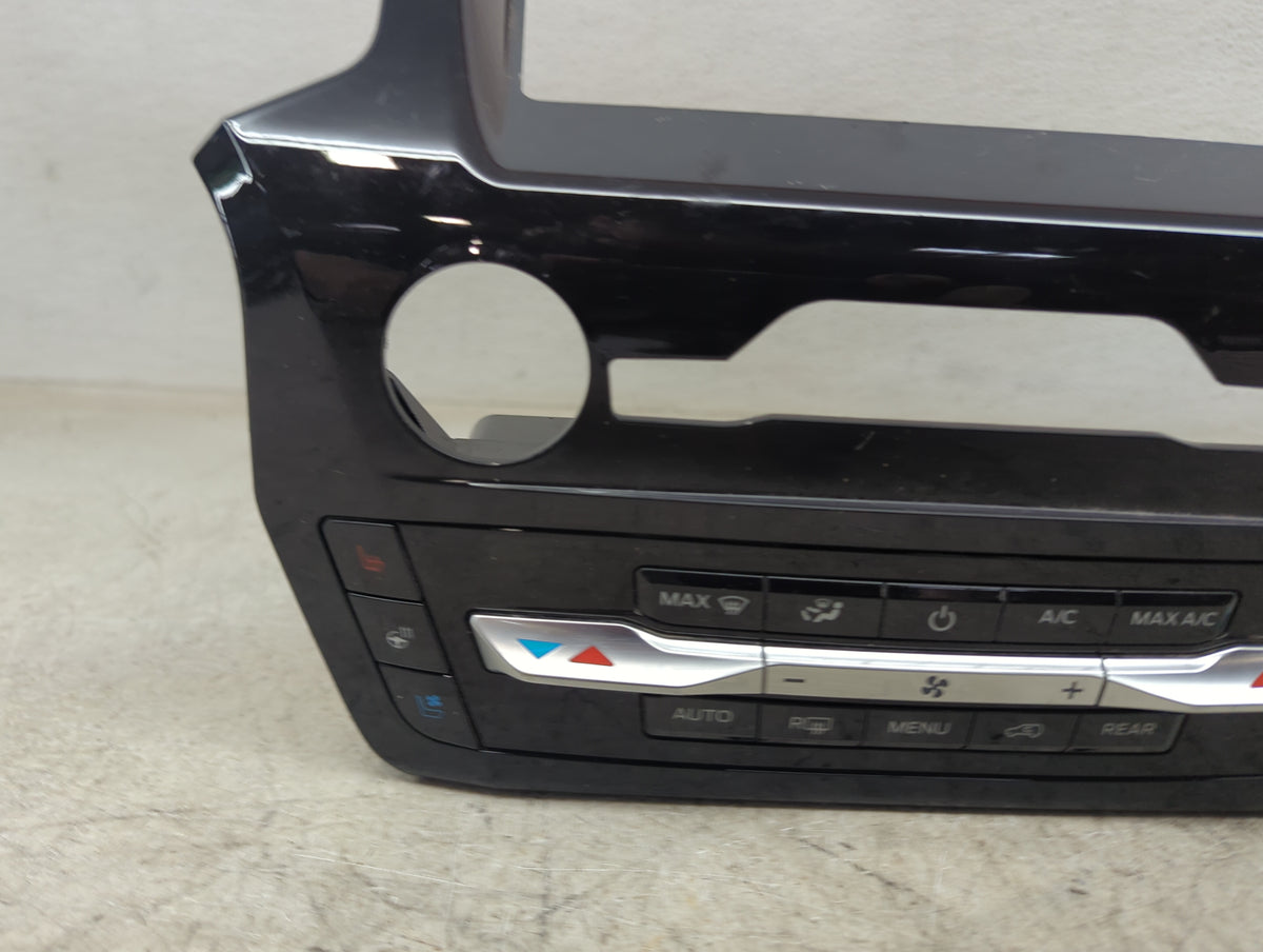 2021 Ford Explorer Climate Control Module Temperature AC/Heater Replacement P/N:LB5T-18C612-EG Fits OEM Used Auto Parts - Oe