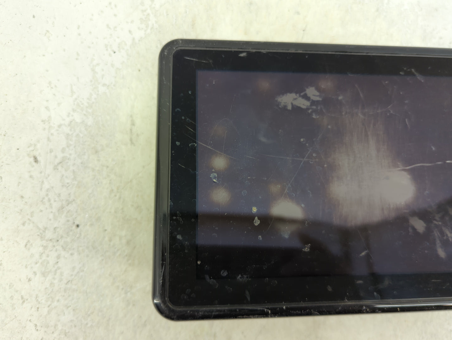 2020-2022 Ford Explorer Information Display Screen 1494358 - Oemusedautoparts1.com