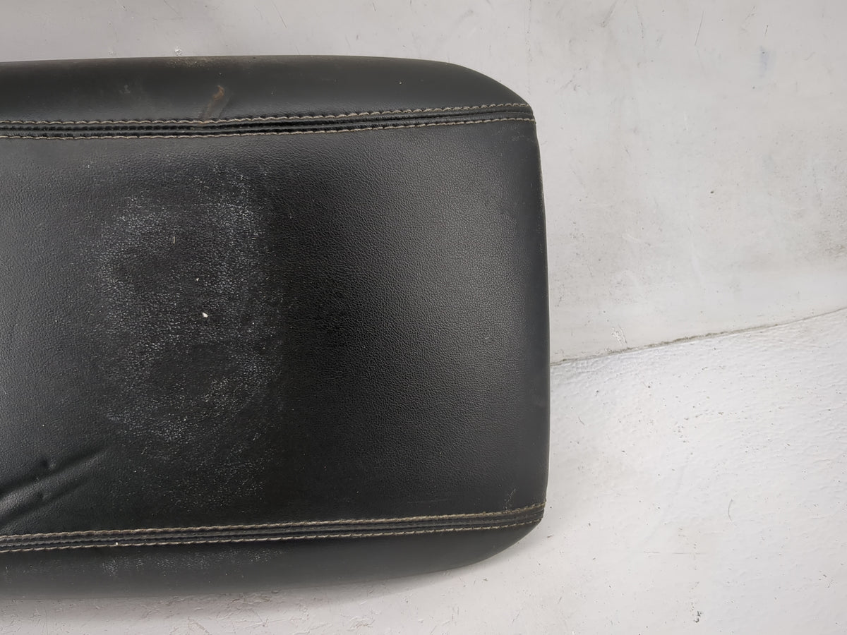 2021 Ford Explorer Center Console Armrest Cover Lid P/N:3010710 25773.02.01.04 Fits OEM Used Auto Parts - Oemusedautoparts1.