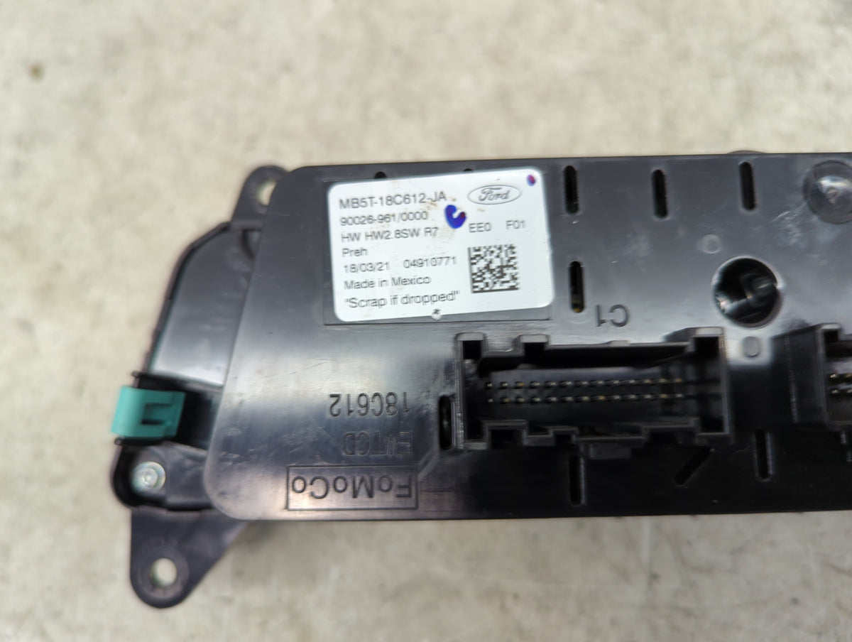 2020 Ford Explorer Climate Control Module Temperature AC/Heater Replacement P/N:MB5T-18C612-JA Fits OEM Used Auto Parts - Oe