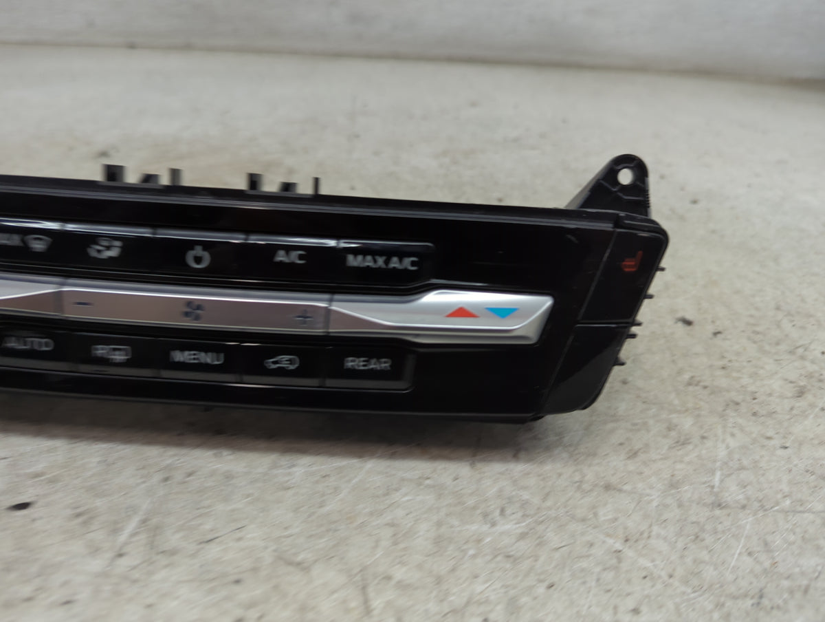 2020 Ford Explorer Climate Control Module Temperature AC/Heater Replacement P/N:LB5T-18C612-DG Fits OEM Used Auto Parts - Oe