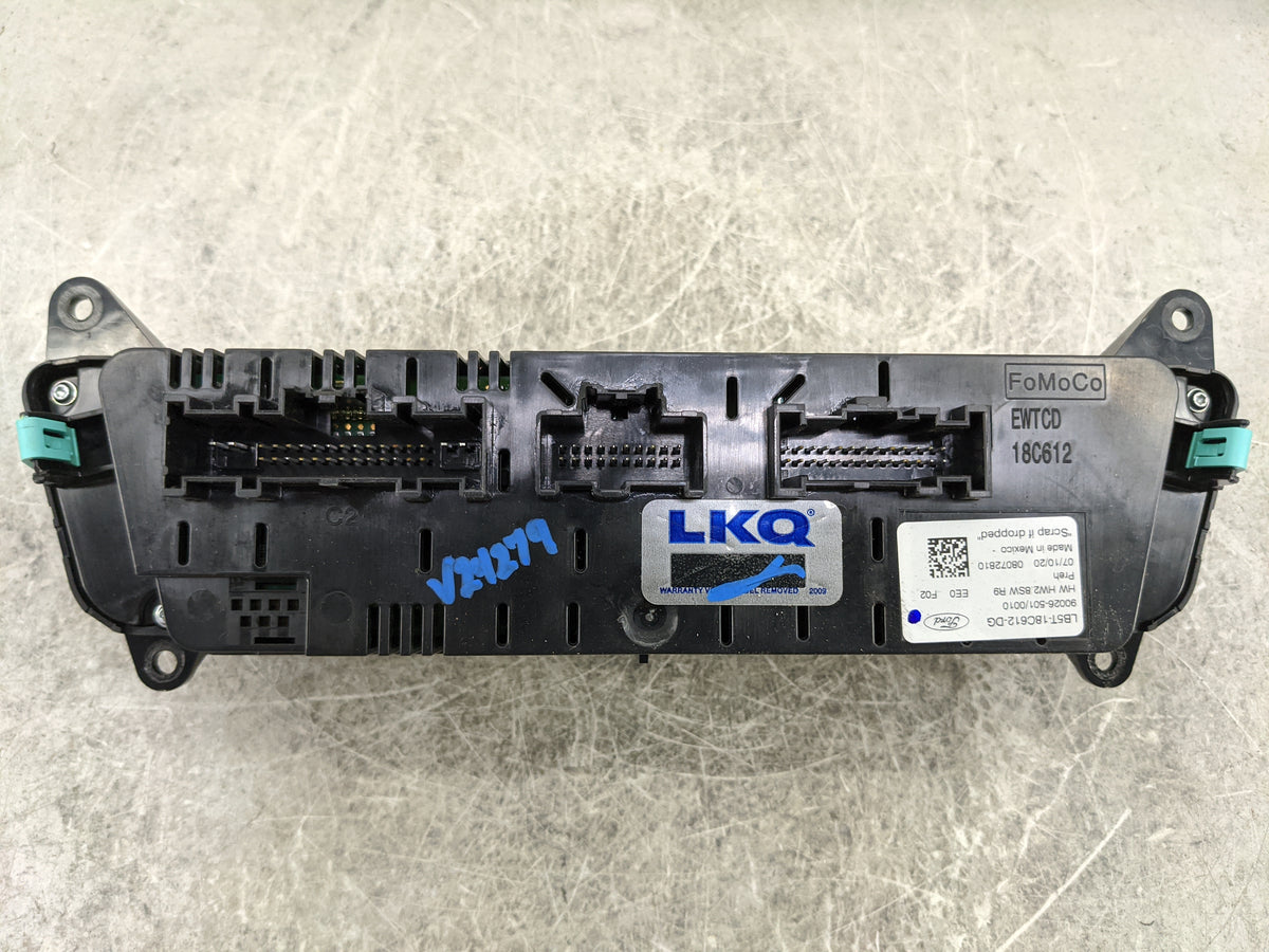 2020 Ford Explorer Climate Control Module Temperature AC/Heater Replacement P/N:LB5T-18C612-DG Fits OEM Used Auto Parts - Oe