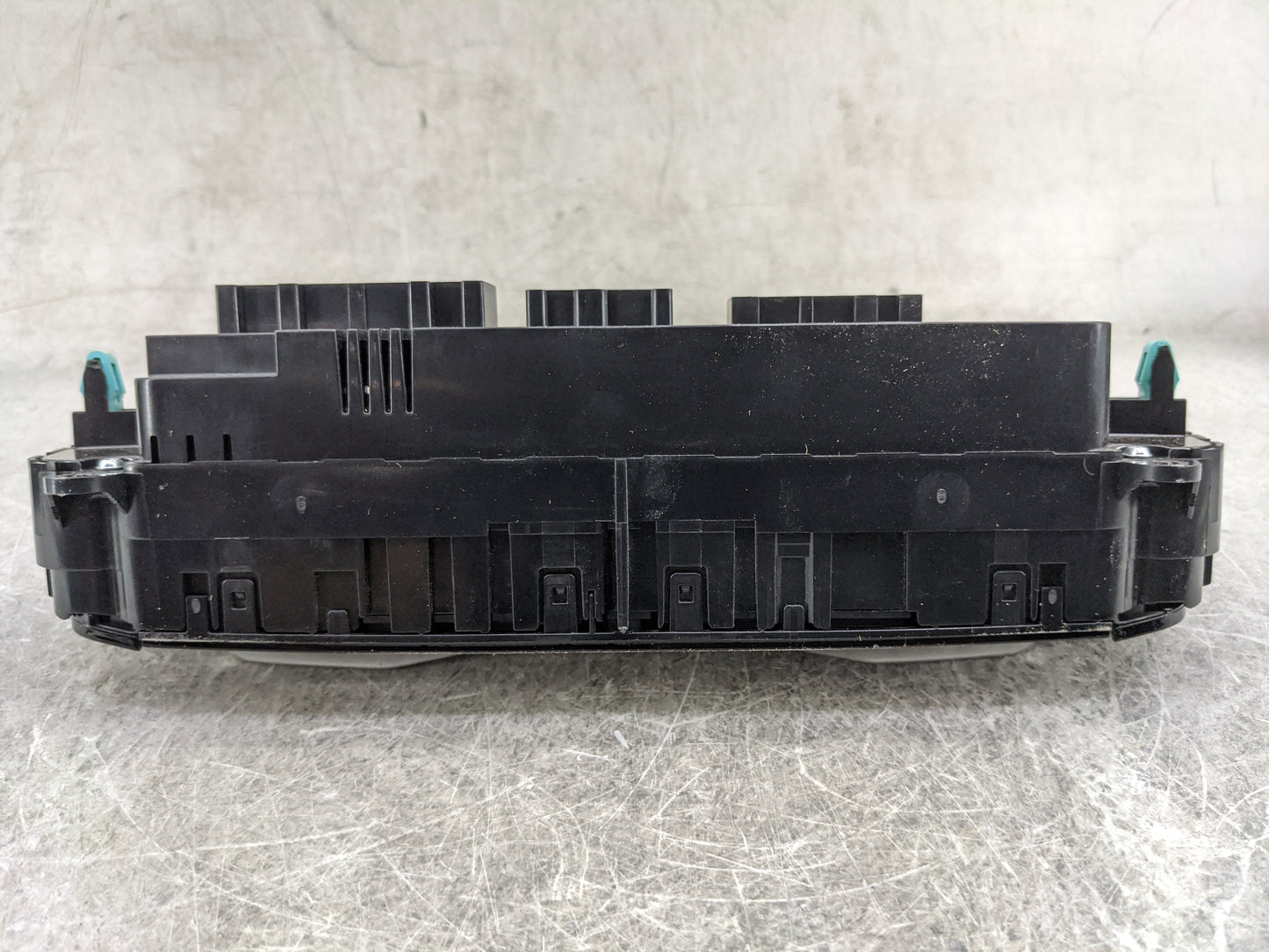 2021 Ford Explorer Climate Control Module Temperature AC/Heater Replacement P/N:LB5T-18C612-DG Fits OEM Used Auto Parts - Oe