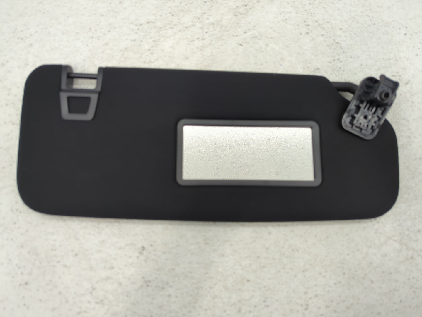 2021 Ford Explorer Sun Visor Shade Replacement Passenger Right Mirror Fits OEM Used Auto Parts - Oemusedautoparts1.com