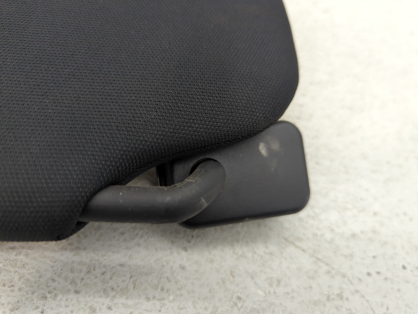 2021 Ford Explorer Sun Visor Shade Replacement Passenger Right Mirror Fits OEM Used Auto Parts - Oemusedautoparts1.com
